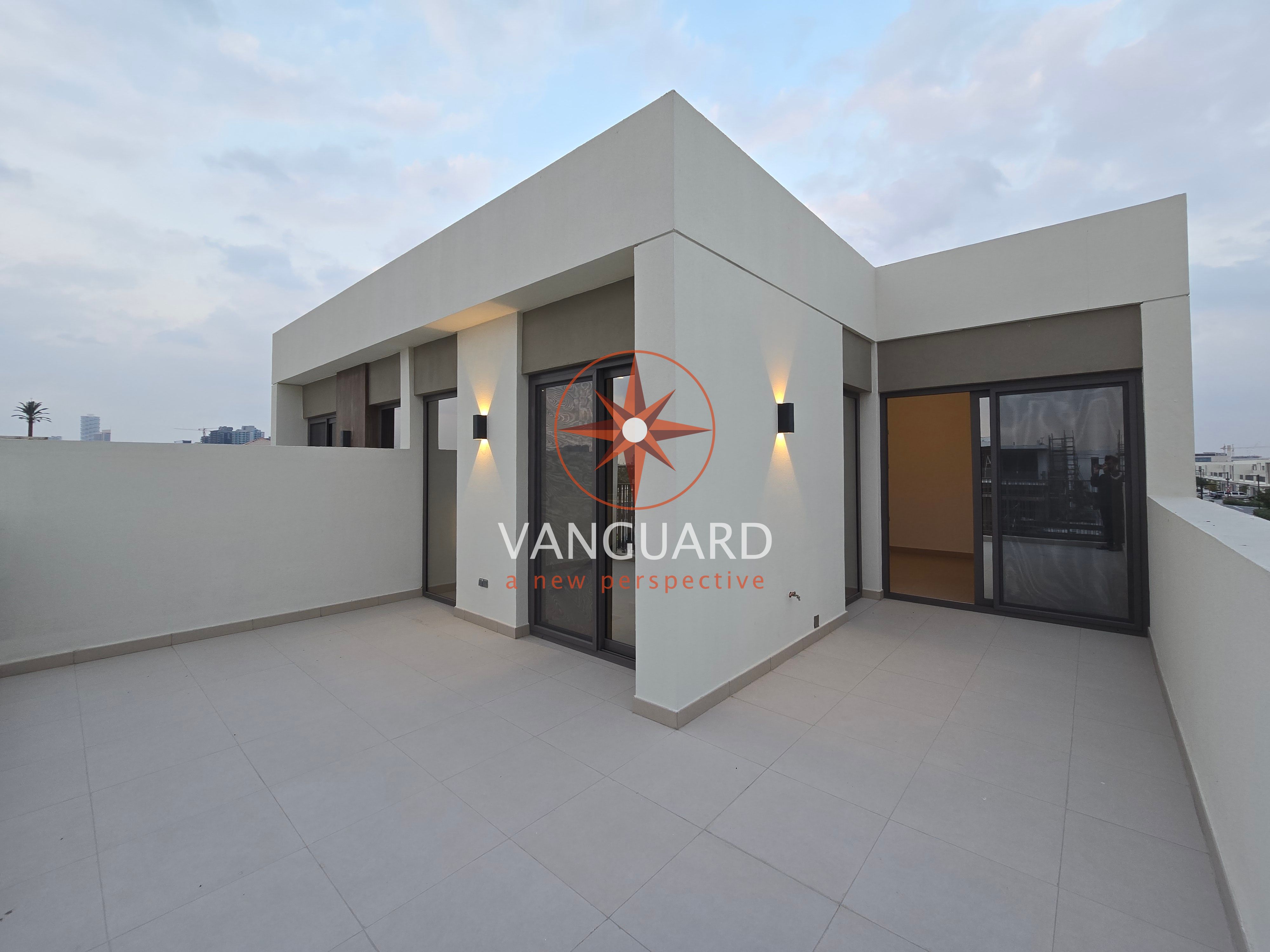 PREMIUM 4 BEDROOM VILLA + MAID'S WITH SKY SUITE