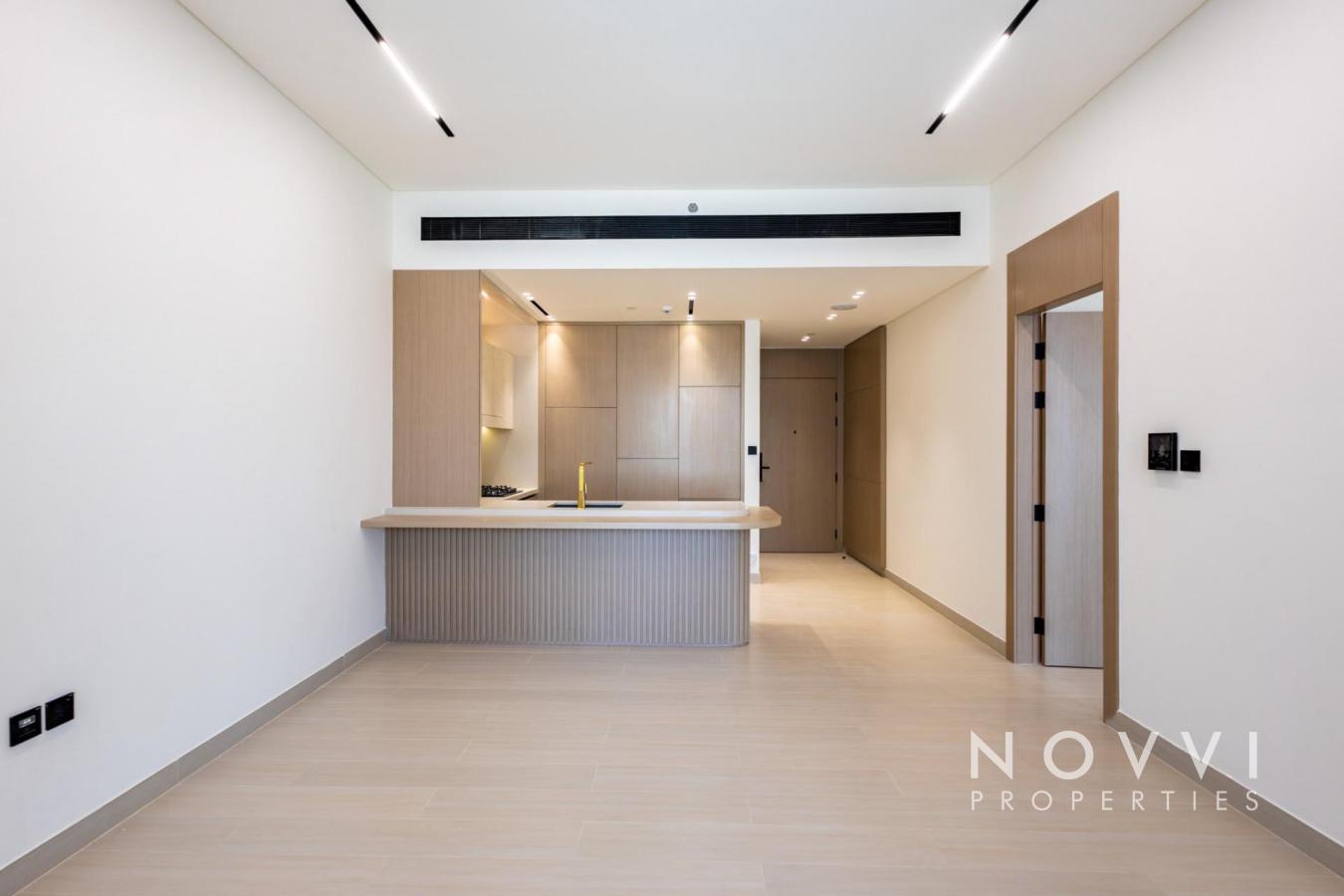 Elegance | Large Layout | Tenanted | Corner Unit