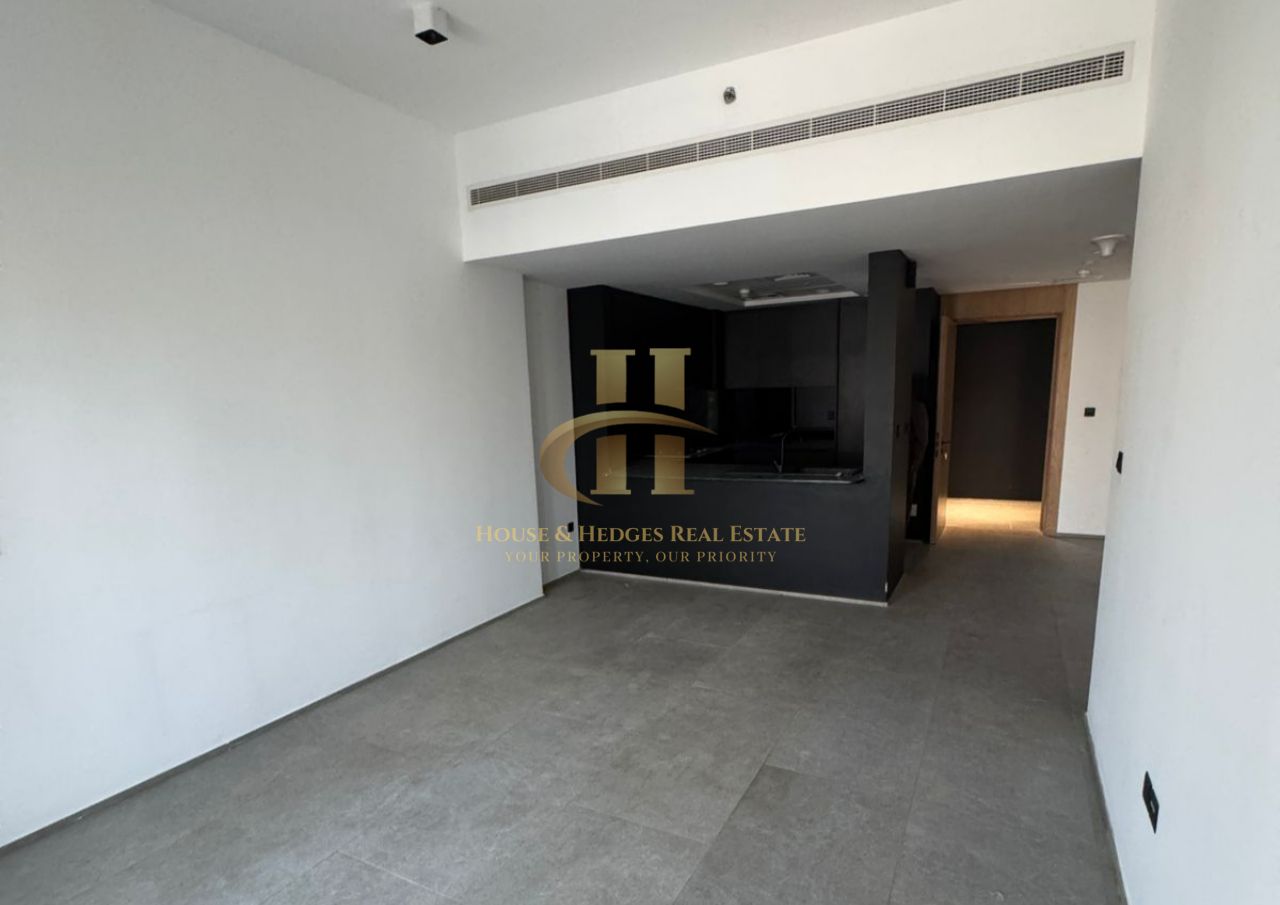 Unfurnished | Spacious Unit | Ready to Move