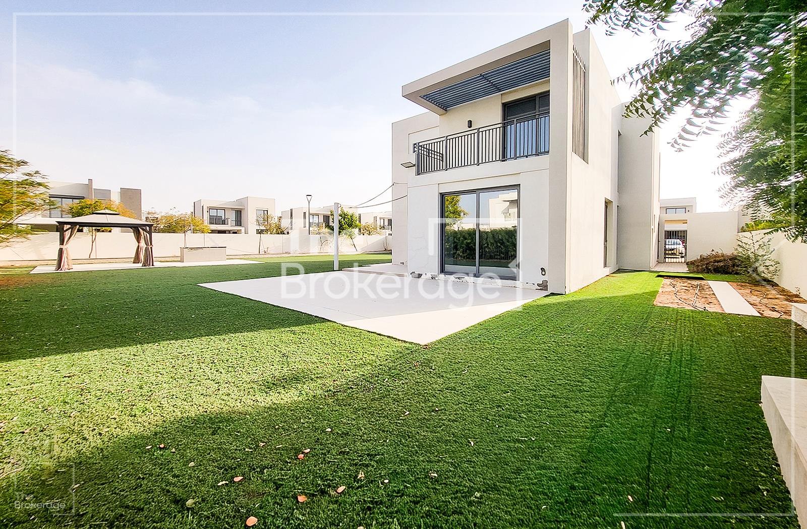 Large plot | Fully Landsced | Available now