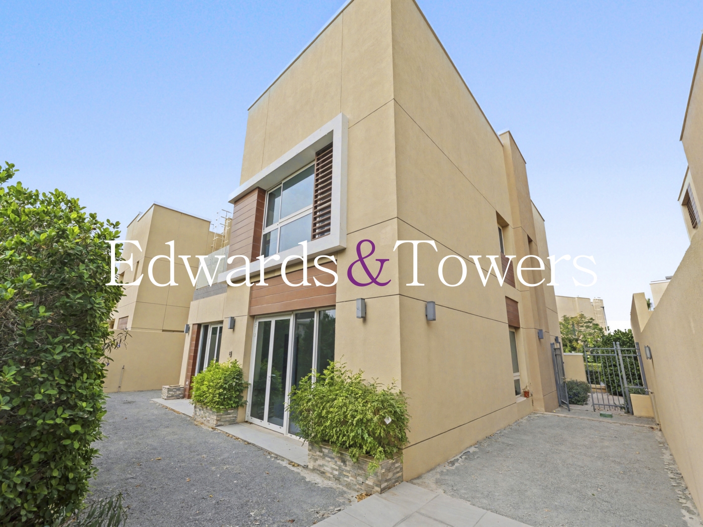 Well Kept 4BR| Green View | Prime Al Barsha Villa