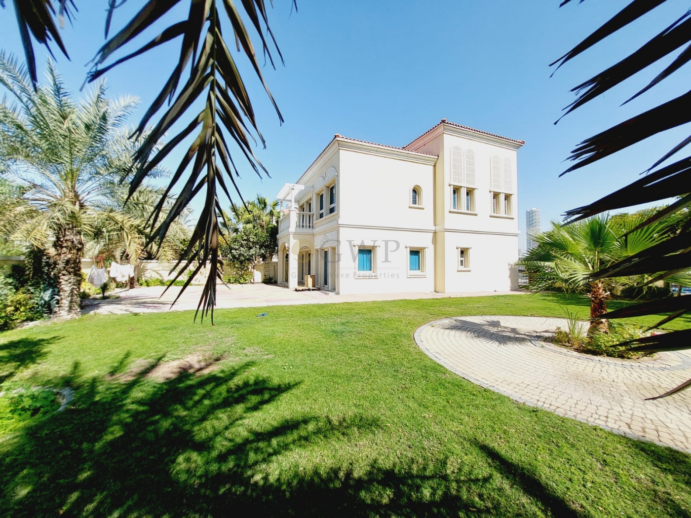 Corner | Landscaped | Huge Plot | From March 20