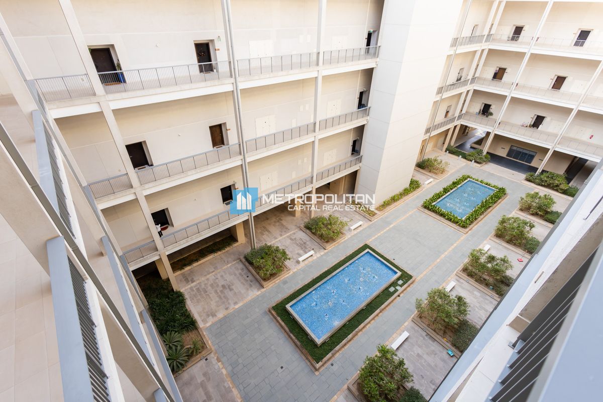 1BR w/ Balcony| Waterfront Community| Beach Access