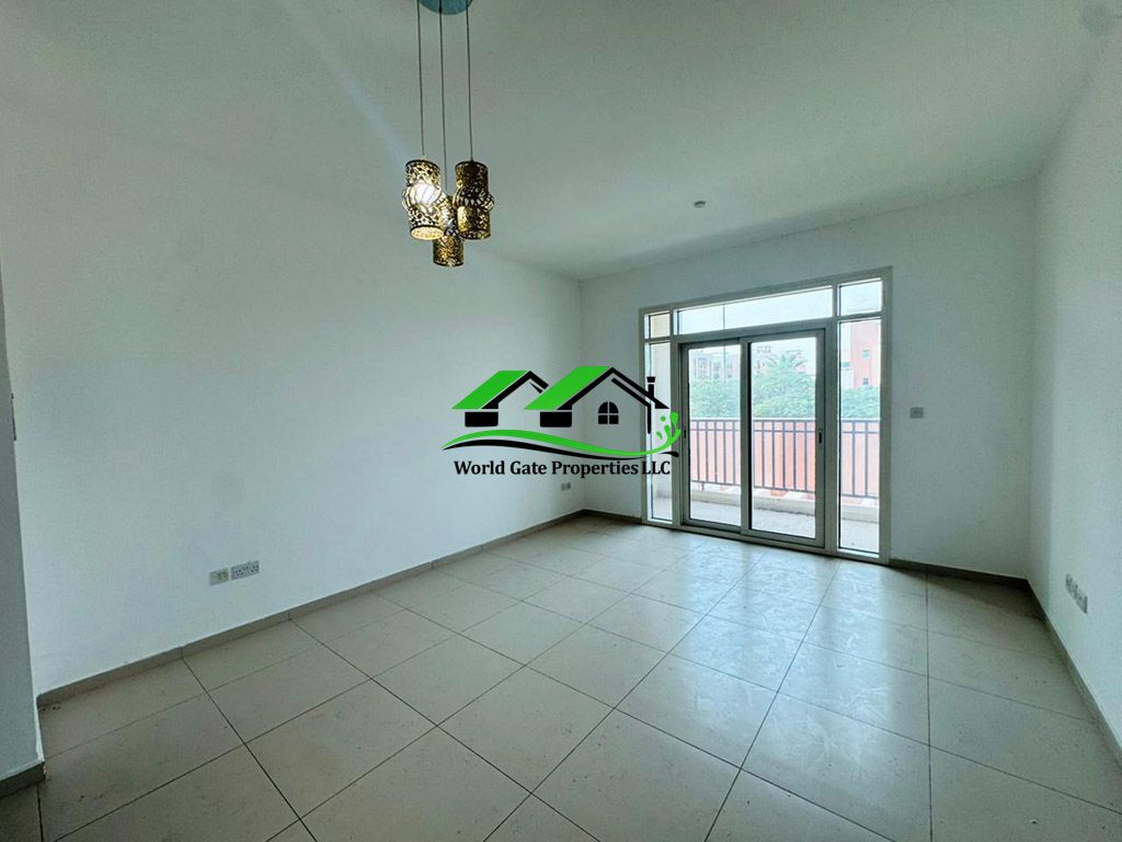 Modern Studio | Full Facilities | Prime Area