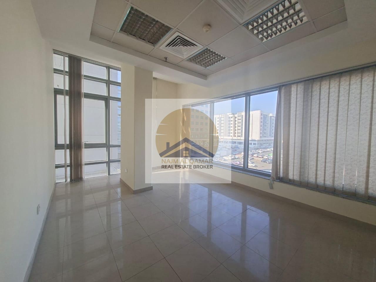 A/C free, luxurious office for rent at prime location@1600sqft