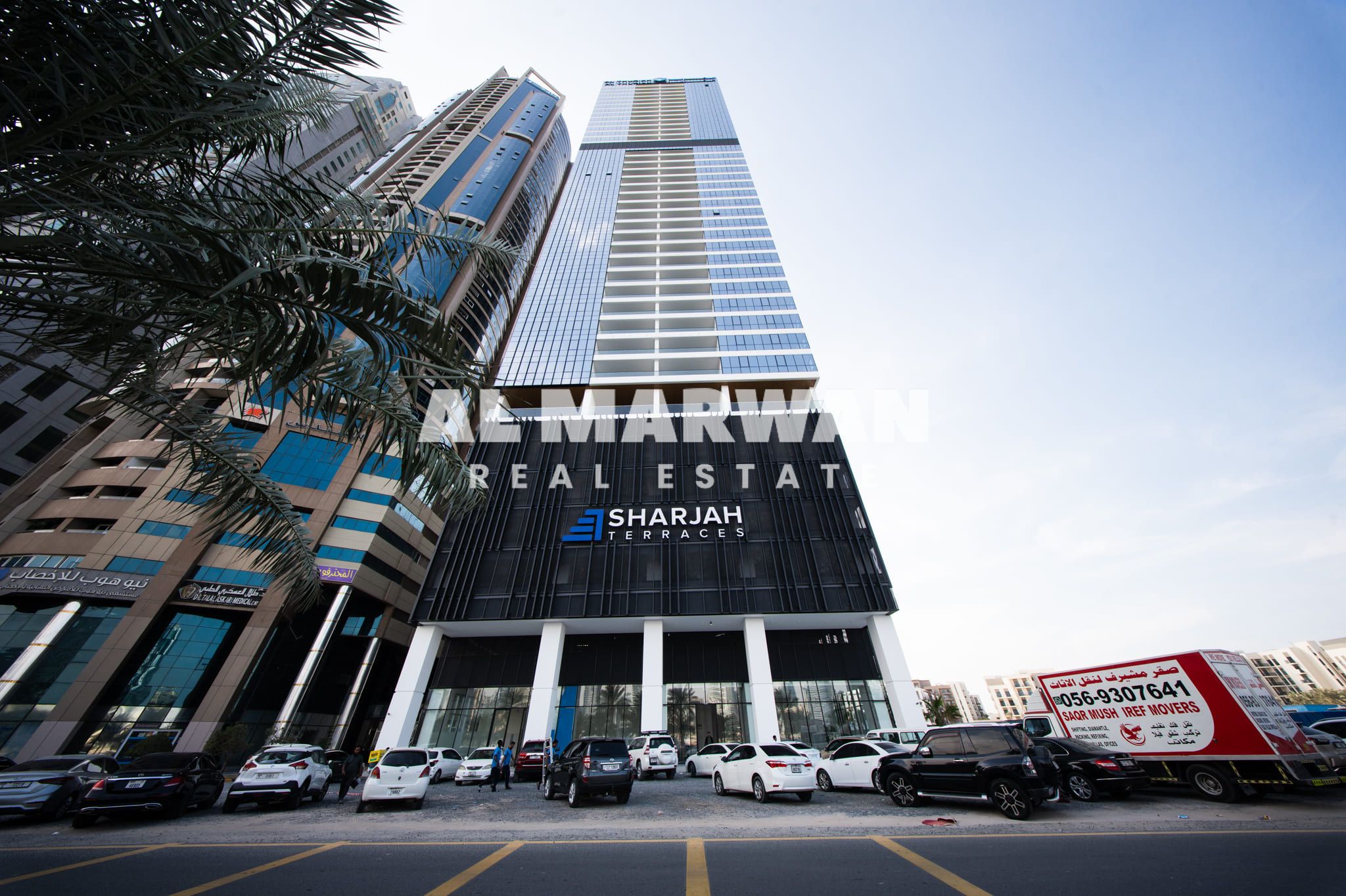 REAL LISTING-Modern Brand New...