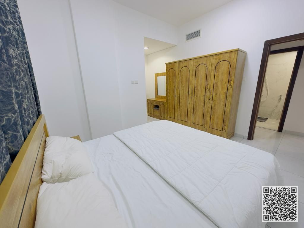 Luxurious furnished one-bedroom apartment with brand new furniture available for monthly rent in Ajman - Al Rashidiya 2 - behind the Ladies' Park