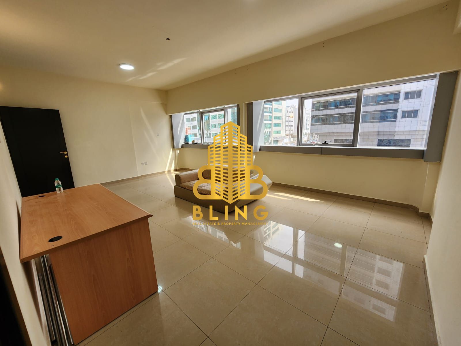 Alluring 3BHK With Built-In Cupboards & Closed Kitchen