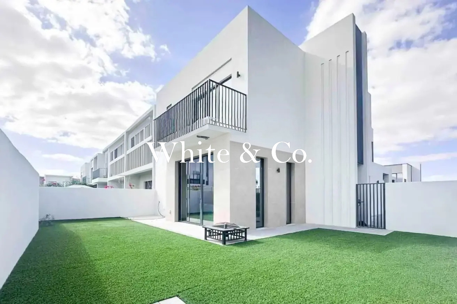 Luxury Living | Landscaped | Chiller Free