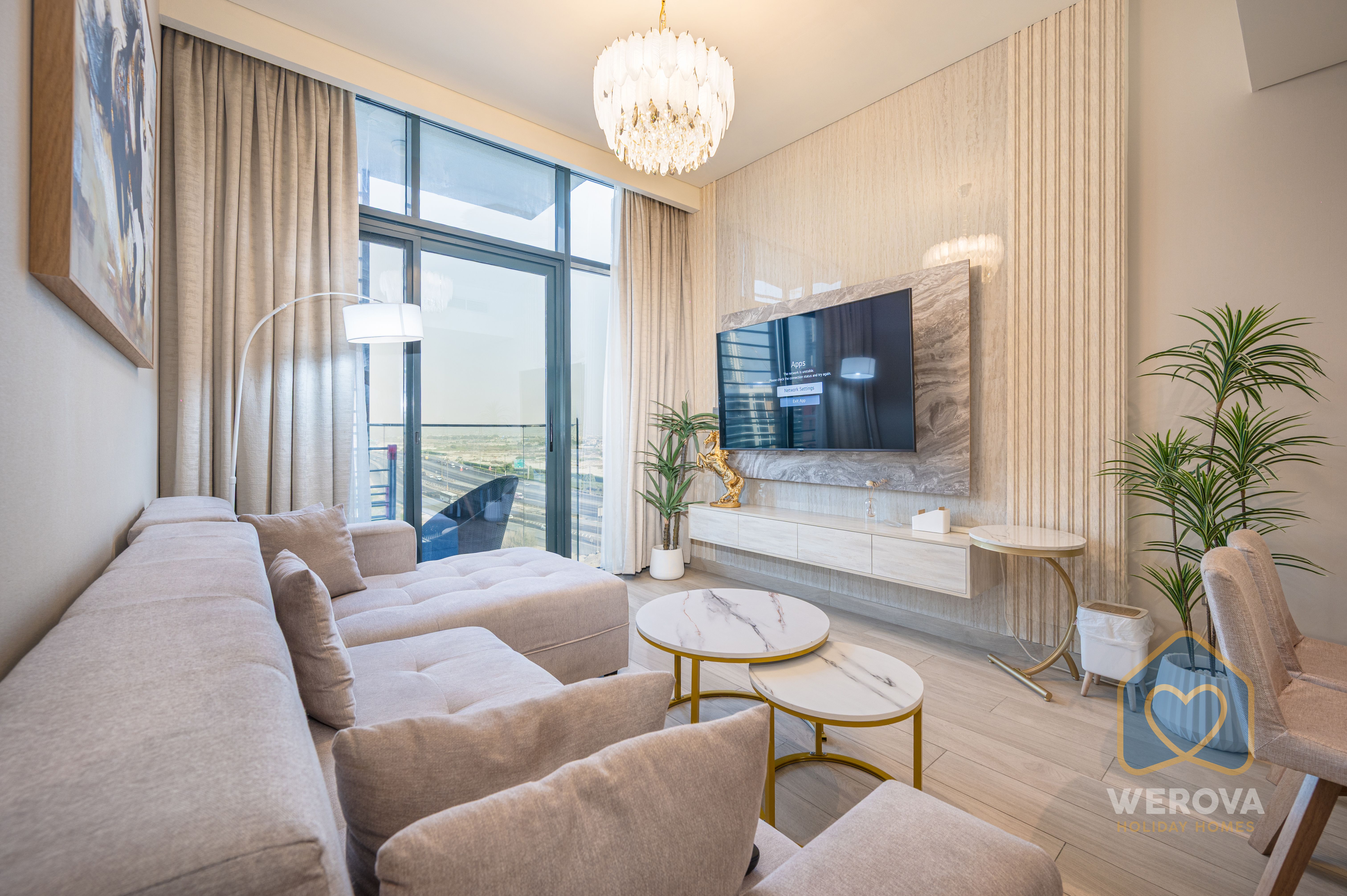 WEROVA - Fully Furnished 1-Bedroom for Rent with Stunning View of Dubai
