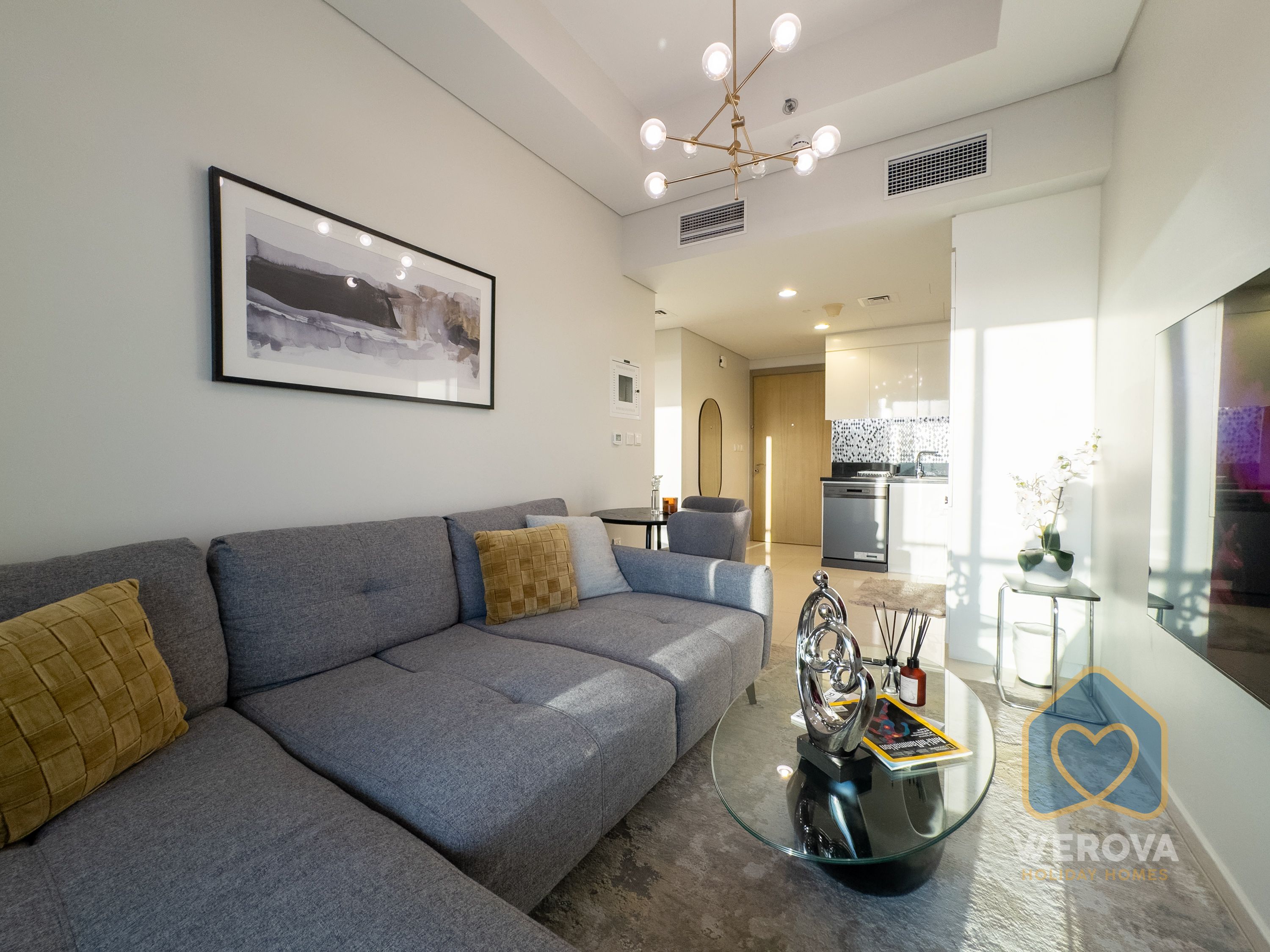 WEROVA - Luxurious 1-Bedroom Apartment in Business Bay | Fully Furnished