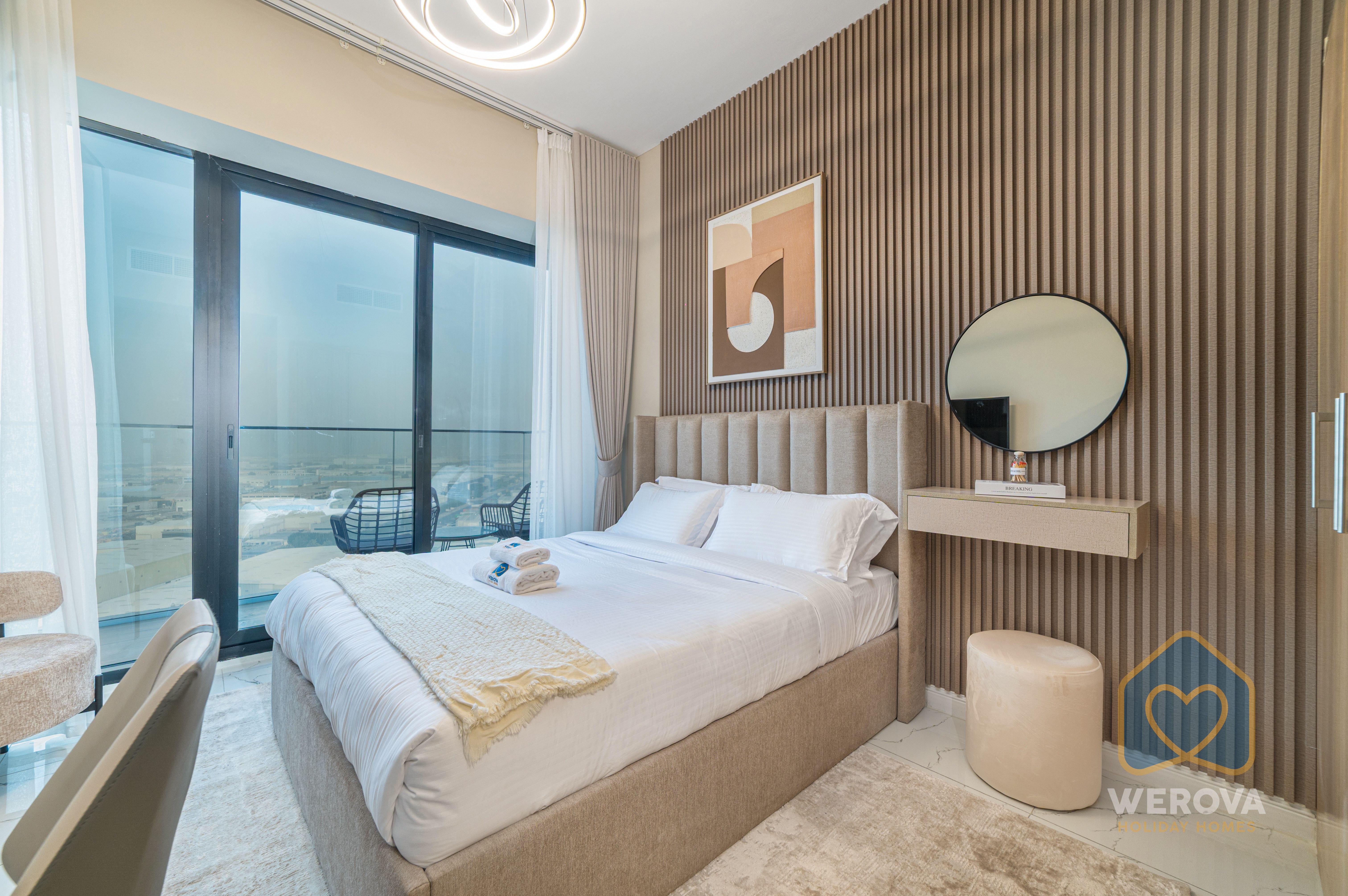 WEROVA - Modern Urban Studio with Skyline Views | Move In Ready