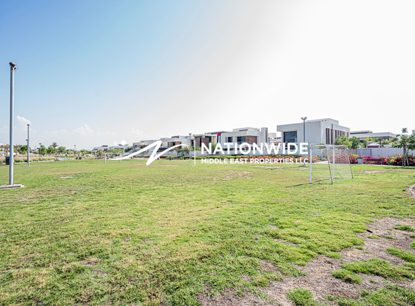 Vacant| Single Row| Community Views|Prime Area