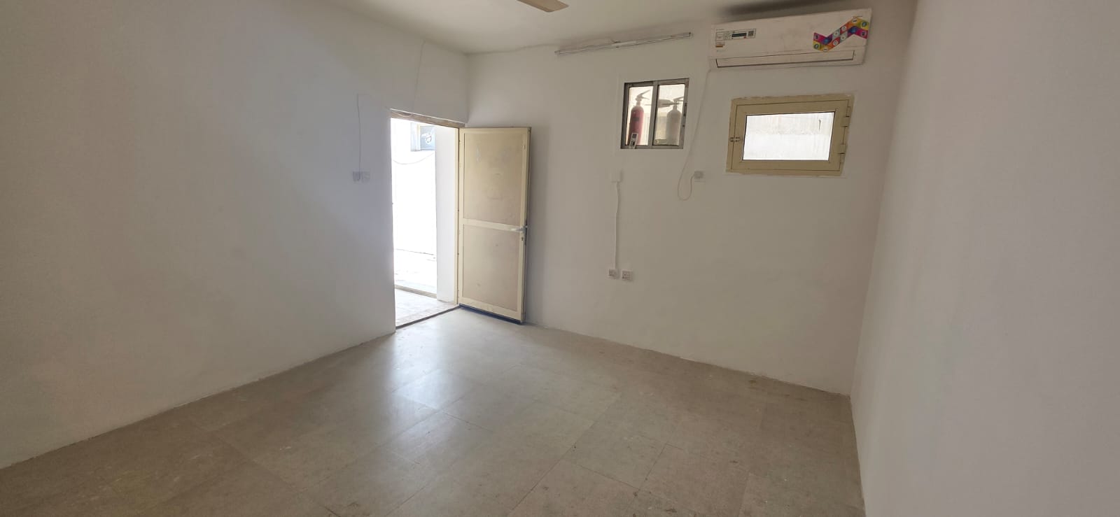 ***Near park 4Bedrooms Single Storey Villa in Al Jazzat Area***