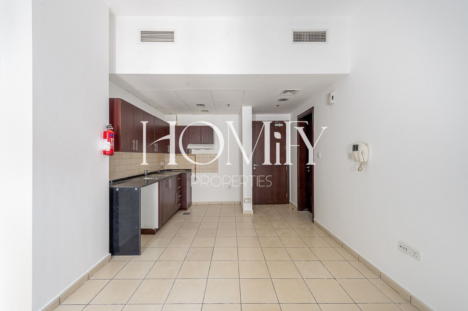 Unfurnished | Prime Location | Ready to Move-in