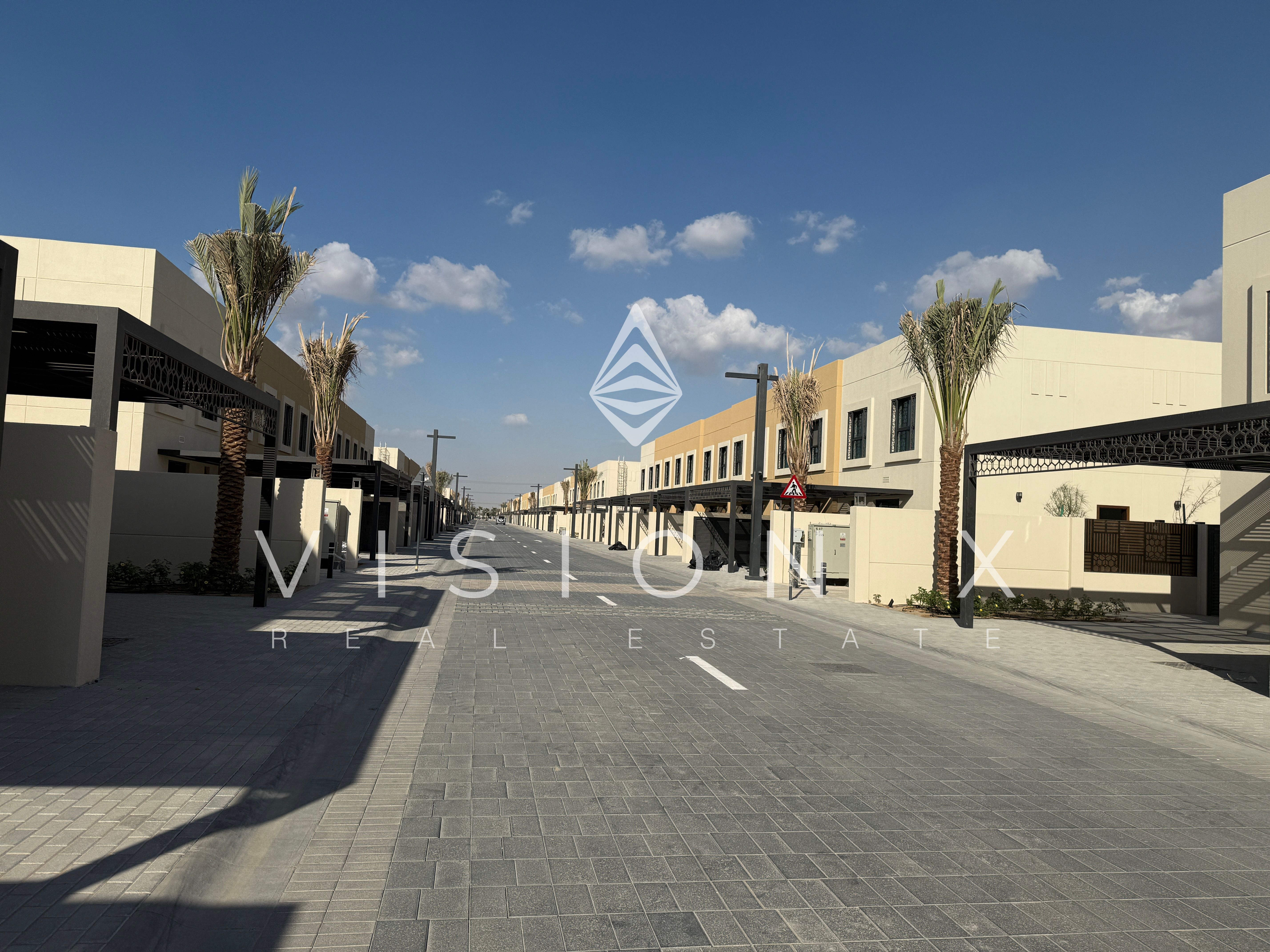 Elegant | Walkable Community | Sleek Interior