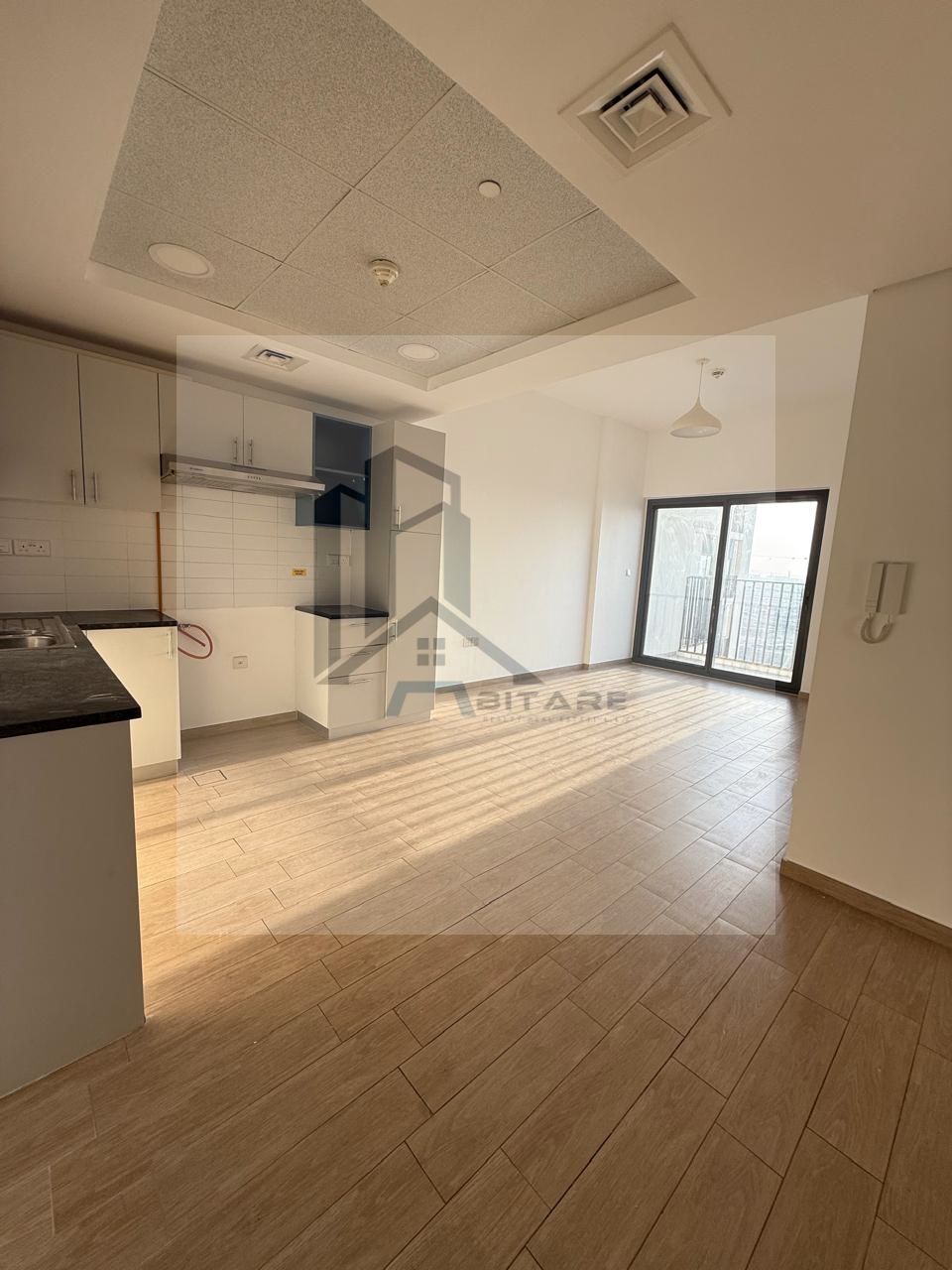 Cozy 2BHK for Rent – Near Energy Metro Station!