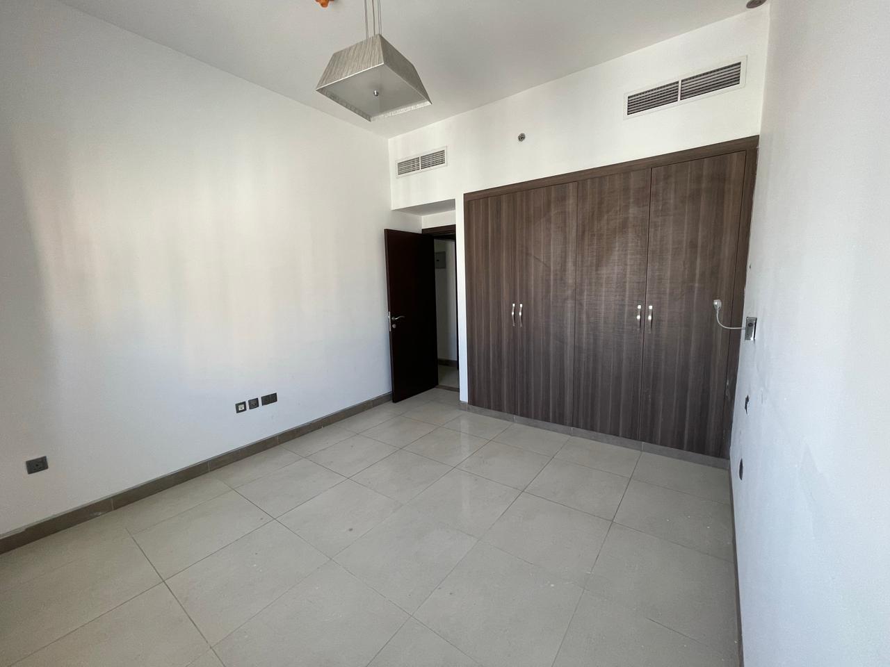 Luxurious bedroom and living room | Elegant decor | Spacious area | Central air conditioning | Free maintenance | Prime location