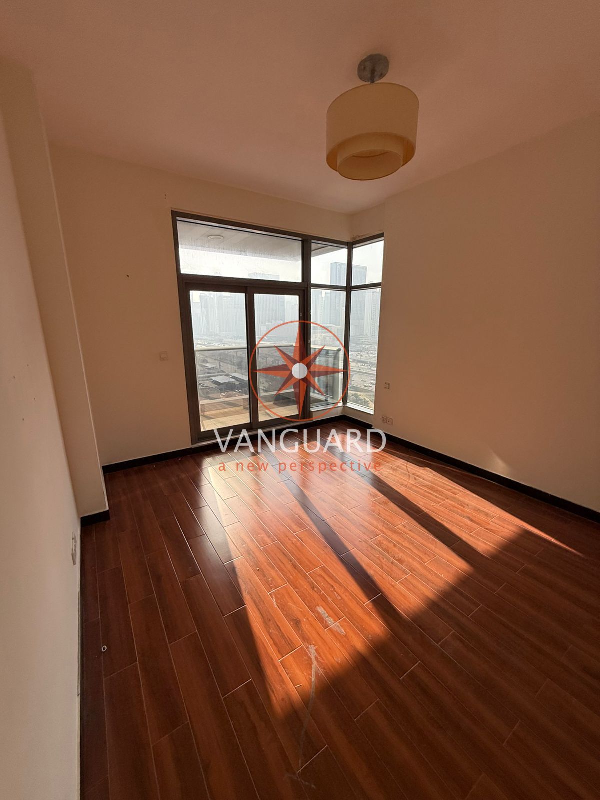 2 BHK SEMI FURNISHED | CHILLER FREE | NEAR METRO