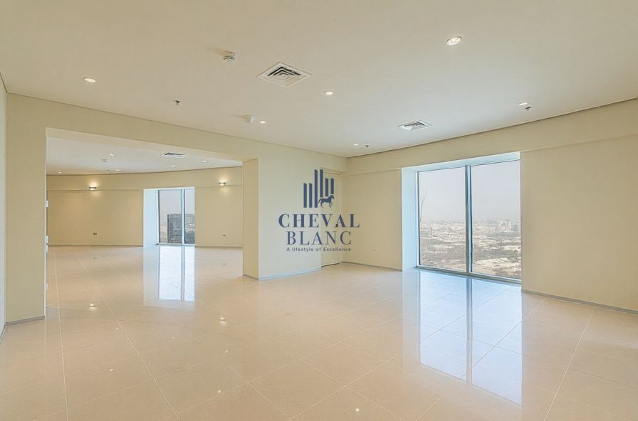 SPACIOUS 1-BED | PRIME LOCATION | SEA VIEW