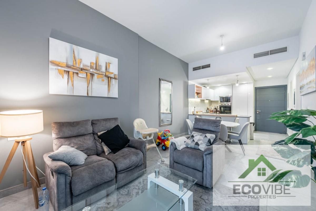 Unfurnished 1 Bedroom + Study for Rent | Lucky Residence, JVC