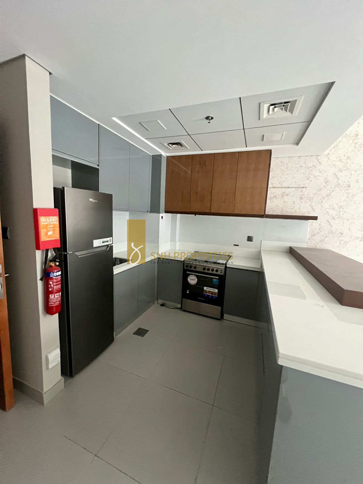 READY TO MOVE IN | BIG LAYOUT | SEMI-FURNISHED