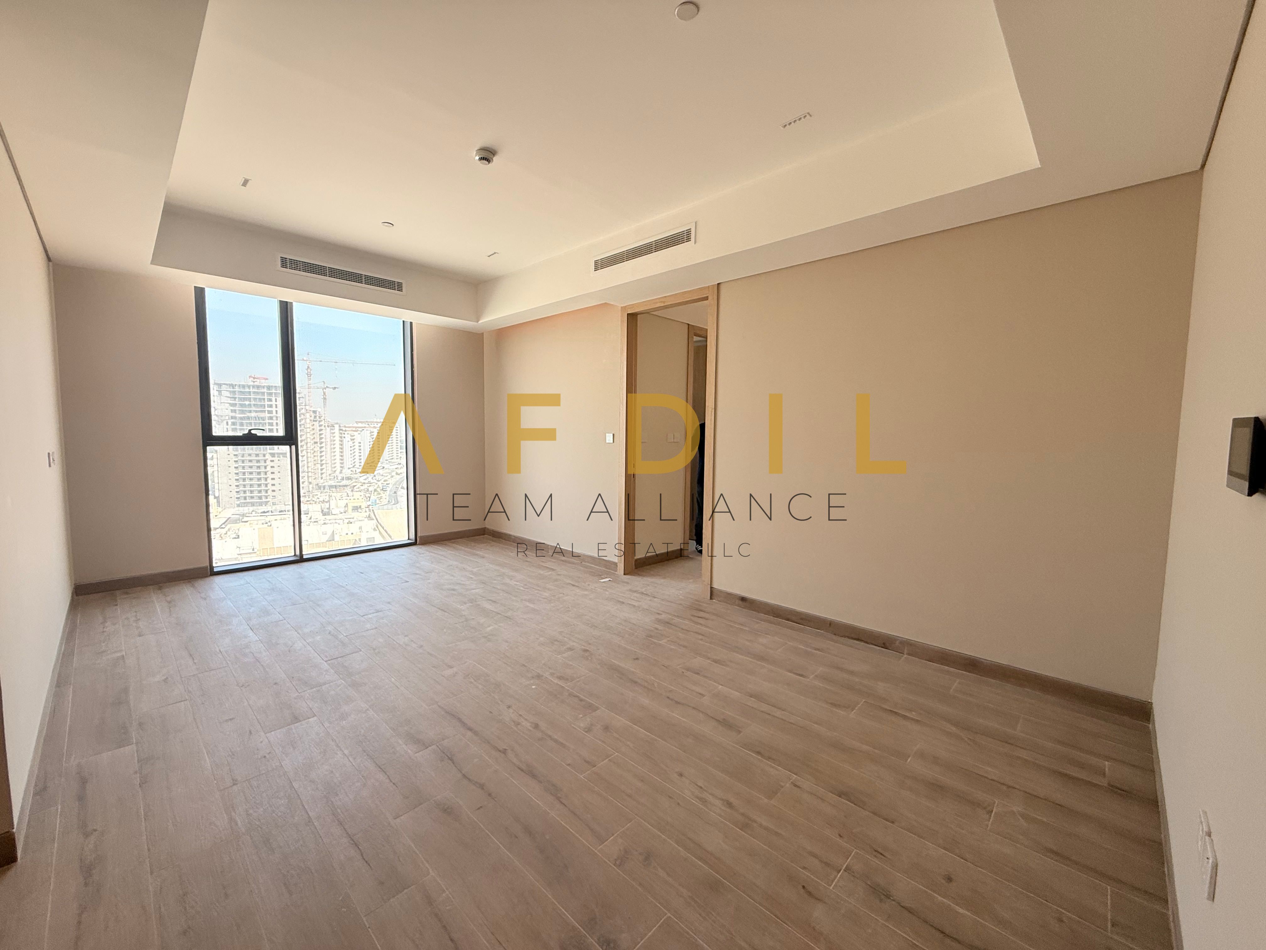 Spacious 1BHK | IMG Worlds View | High Floor | Multiple Options