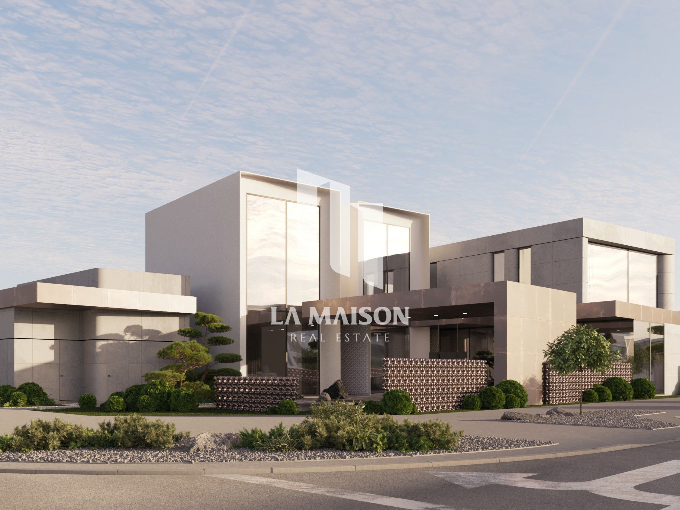 Ultra Luxury | 6BR + M/Driver/Elevator | Corner