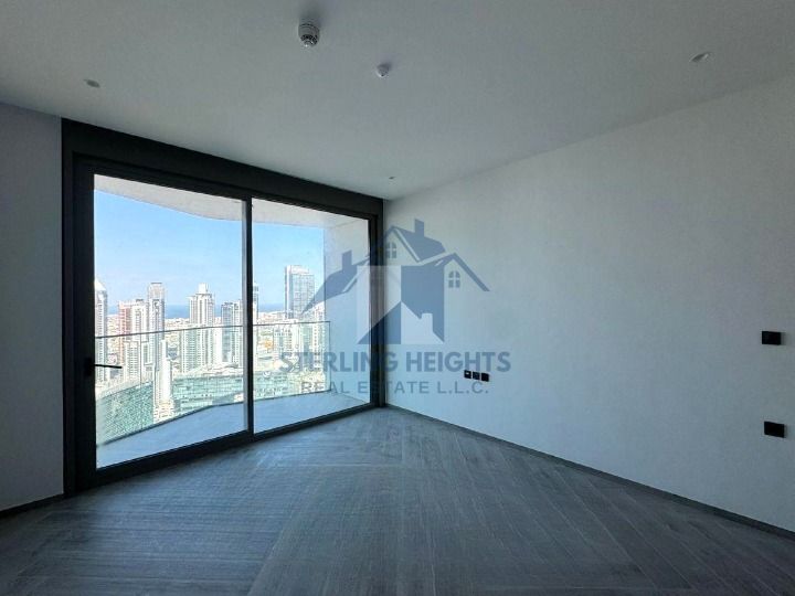 BRAND NEW STUDIO | STUNNING VIEW | 4 CHEQUES