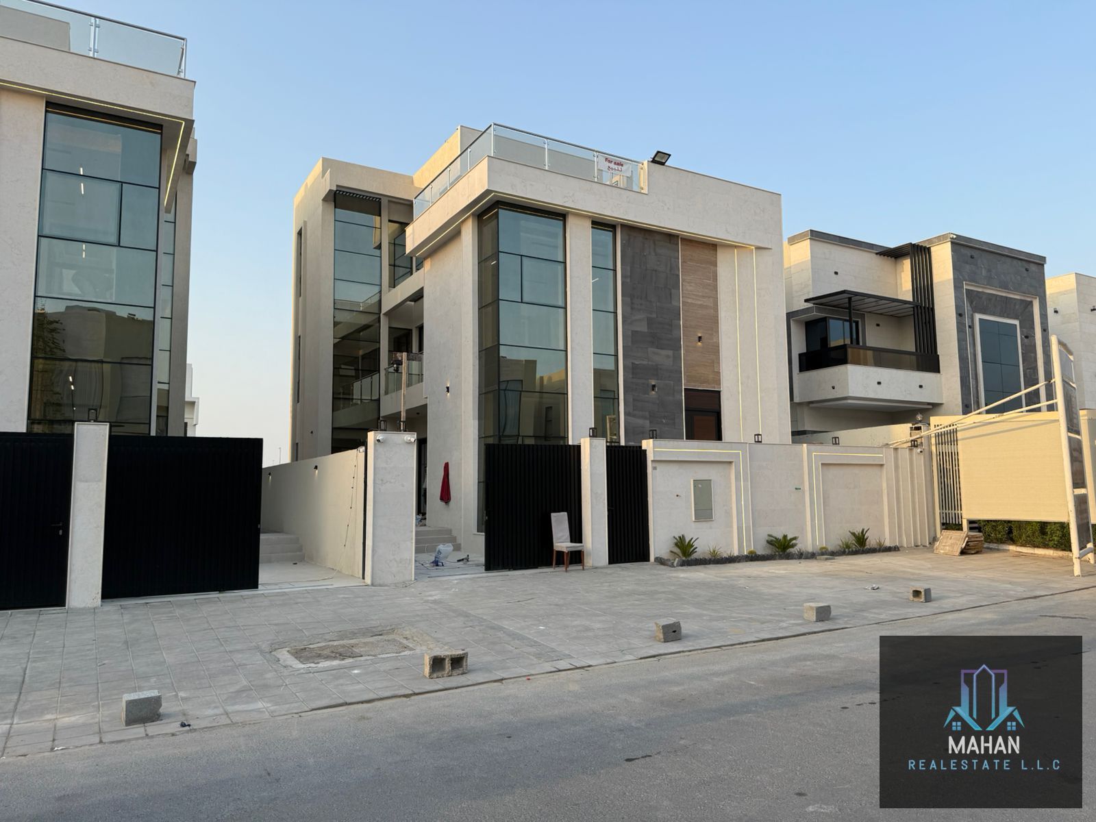 Luxury Villa for Sale in Al Yasmeen (Al Maidan) with Pool & Rooftop