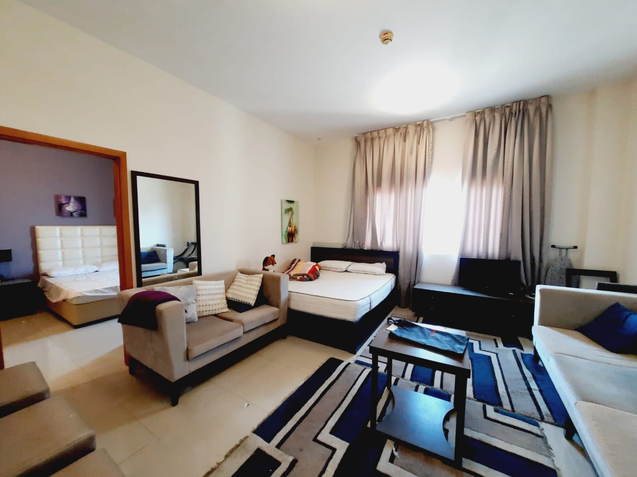 BIGGEST LAYOUT- FULLY FURNISHED - HIGHER FLOOR - CLOSE TO METRO !