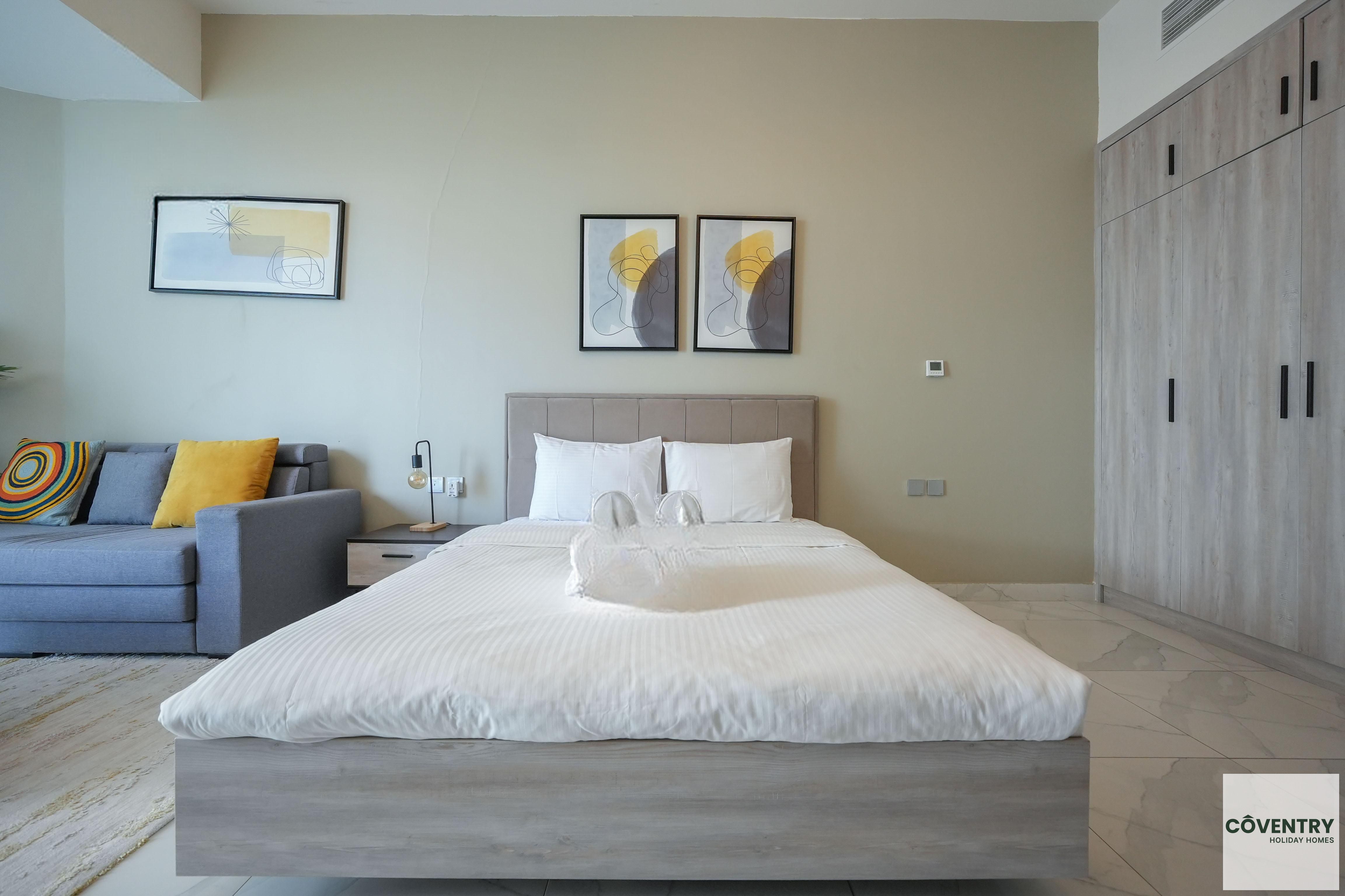 AVAILABLE TO BOOK NOW | Luxury Canal View Living at Millennium Binghatti Residences–No Commission! Studio in Business Bay with Burj Khalifa view