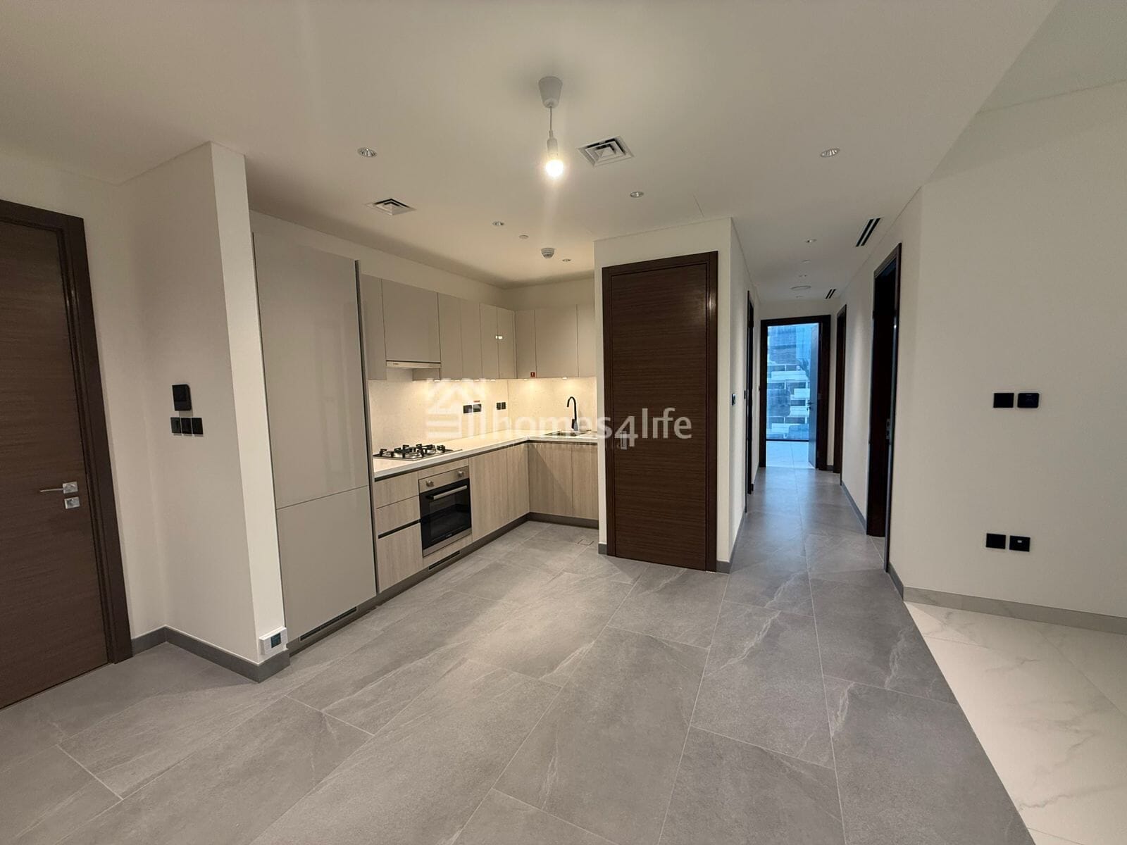 CORNER LAGOON VIEW | MID FLOOR | 2BHK + MAID ROOM