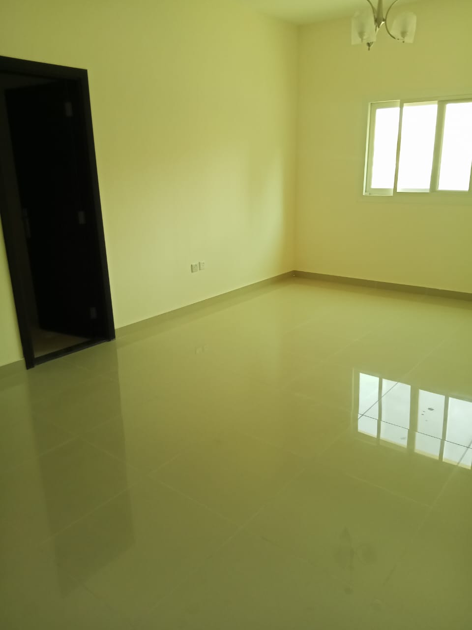 For Rent – First Tenant Apartment in Al Manakh | Sharjah Location: In front of Al Manakh Park – great location close to all amenities 1 Bedroom