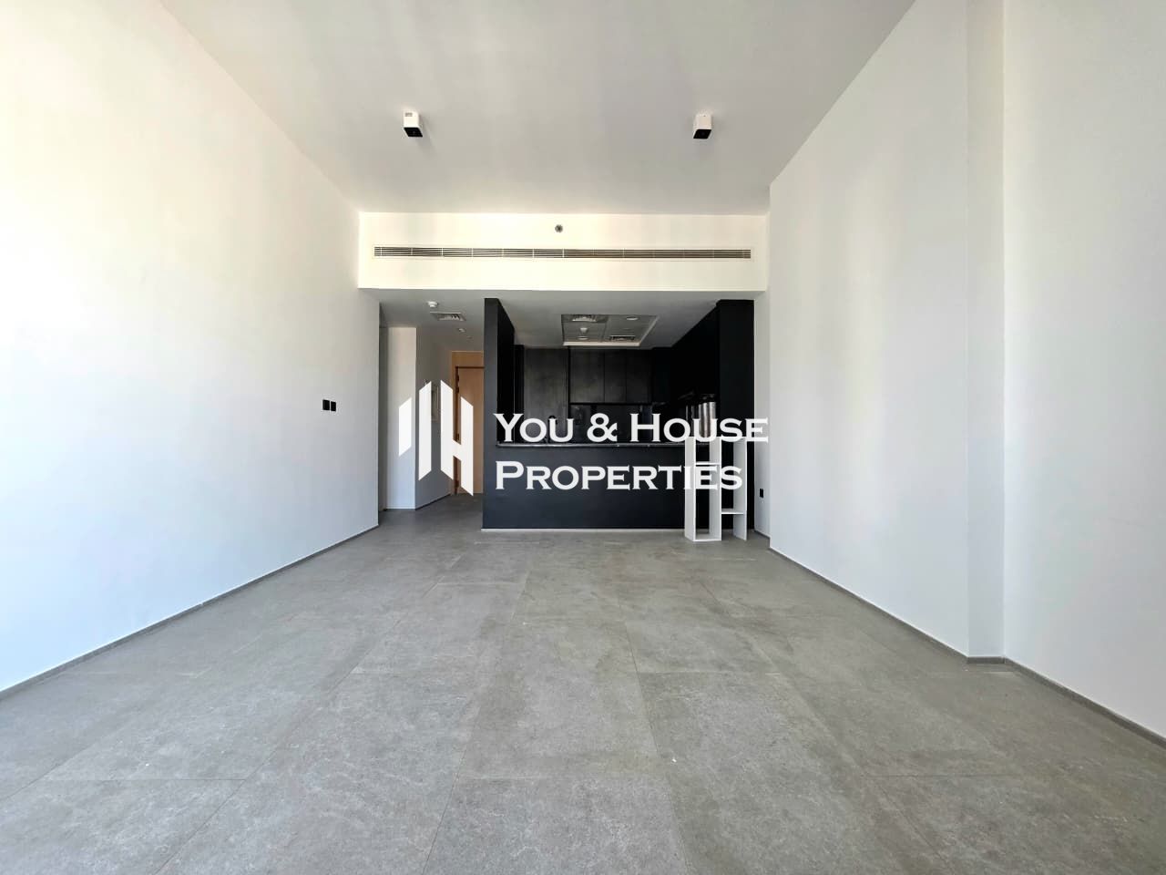 Premium 2-Bed Apartment | Attractive Layout | Luxury Facilities