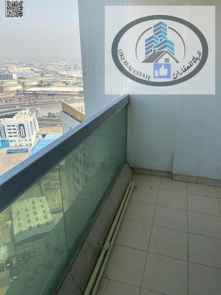 For sale: One-bedroom apartment in Ajman Pearl Towers, in a prime location with an open view of the entire Emirate of Ajman.