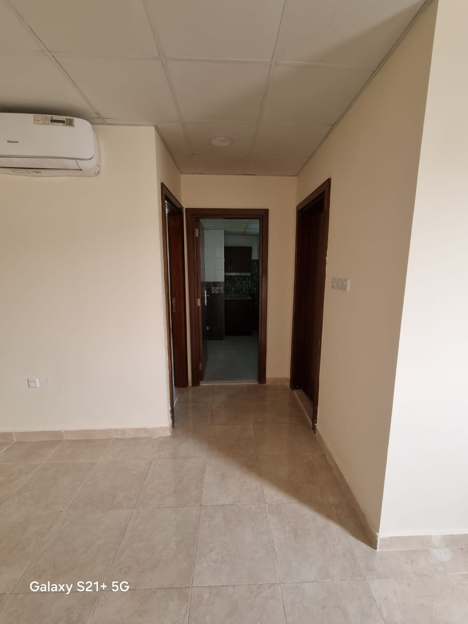 Mislon – Sharjah A quiet and distinctive location close to all services One bedroom and living room Spacious area Bathroom Equipped kitchen with g