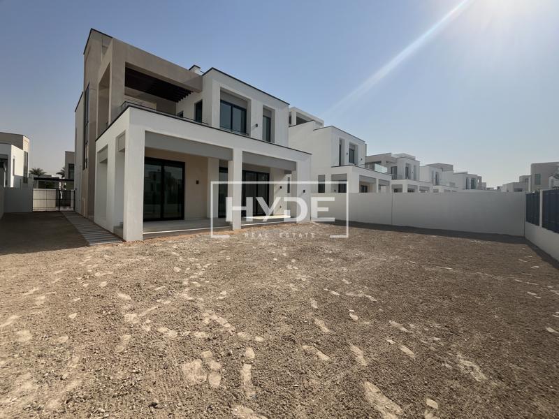 Type B | Single Row | 4 Bed + Maids Room