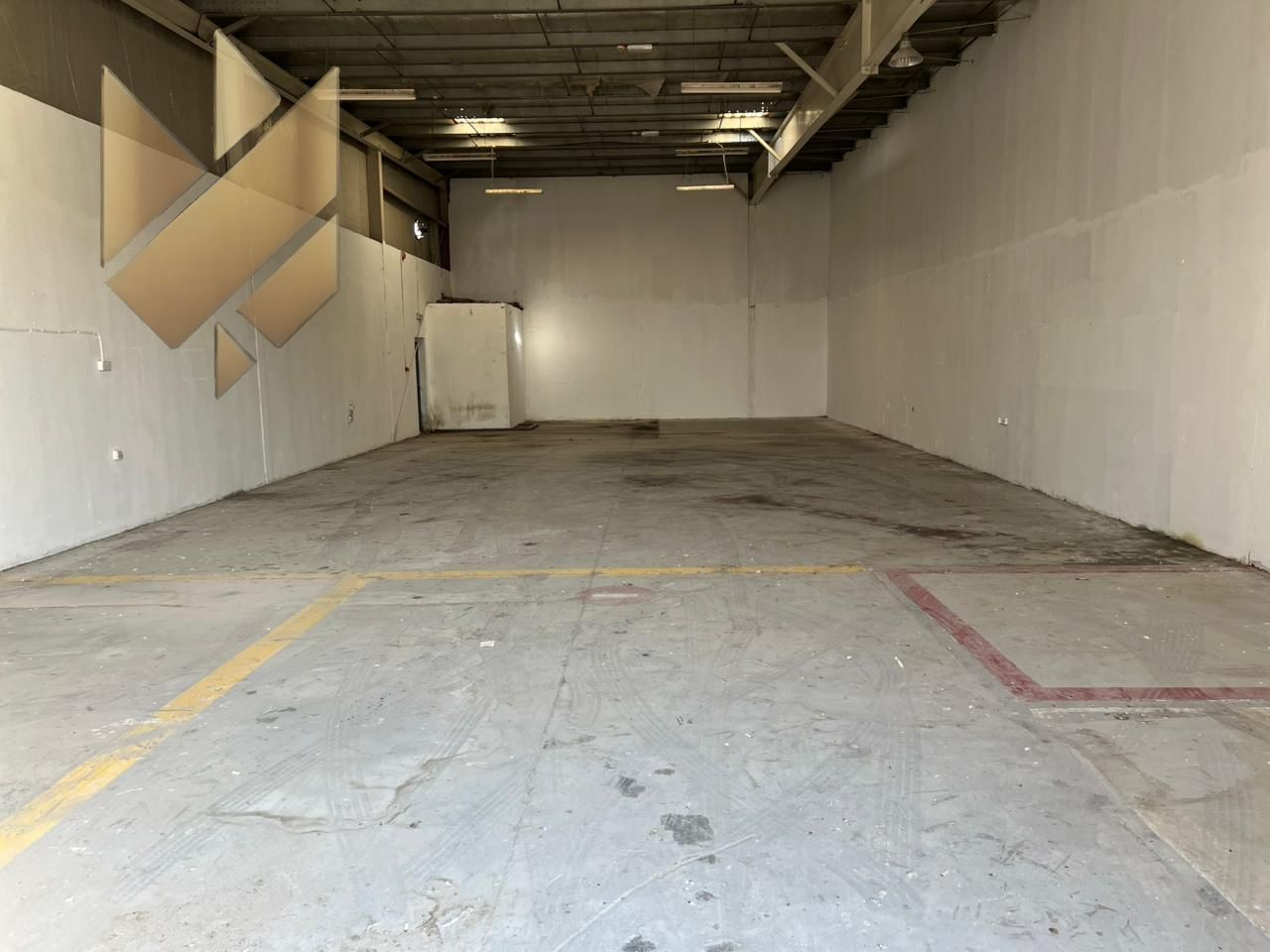 Warehouse in Industrial Area 17 – Practical space and reasonable price