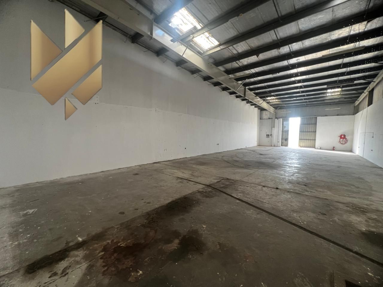 Warehouse 3,000 sq ft | Electricity | Sewerage