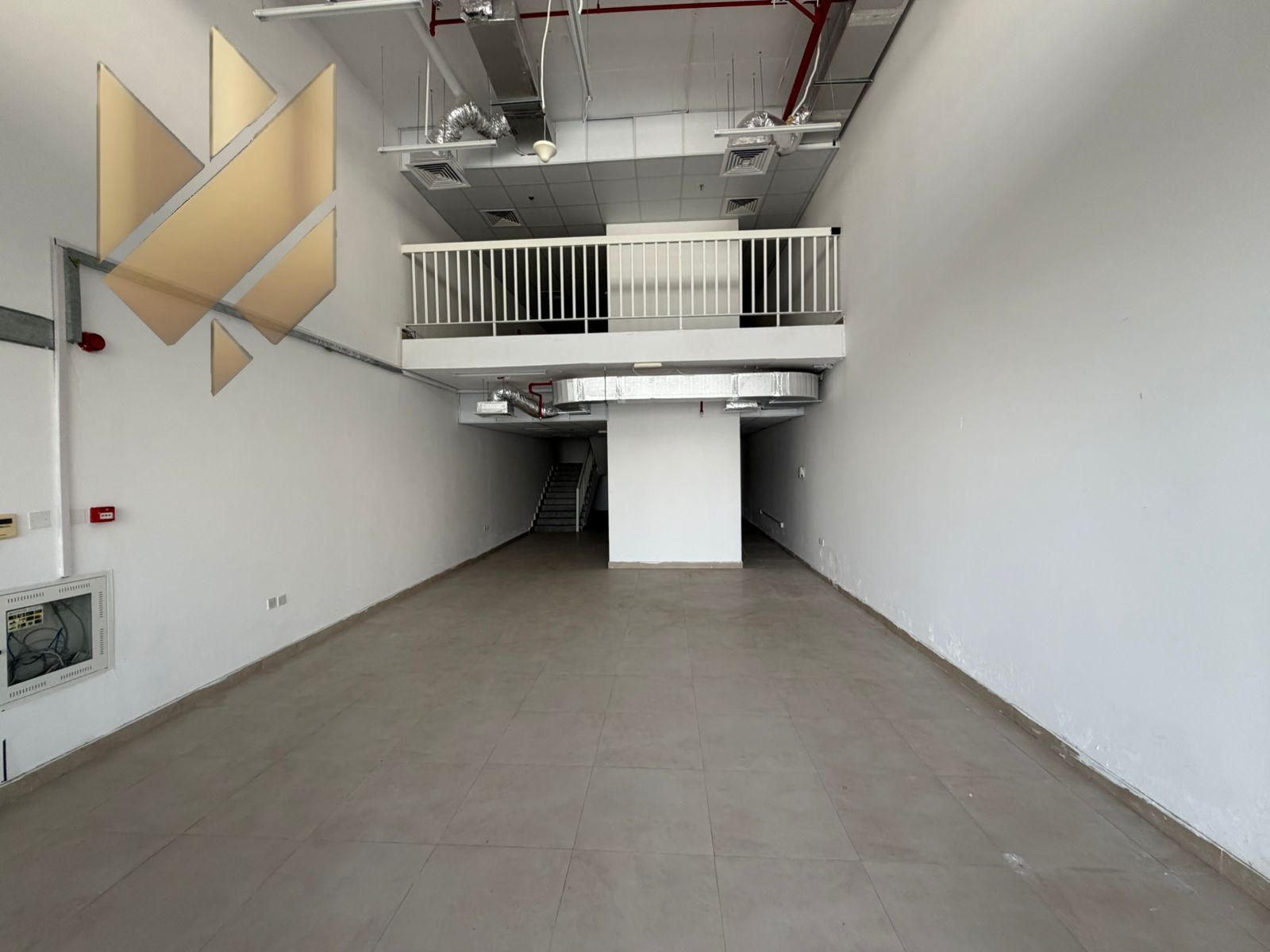 Shop for Annual Rent in Industrial Area 1 Shop Features: Mezzanine for additional space Includes a bathroom Suitable for various commercial and bu
