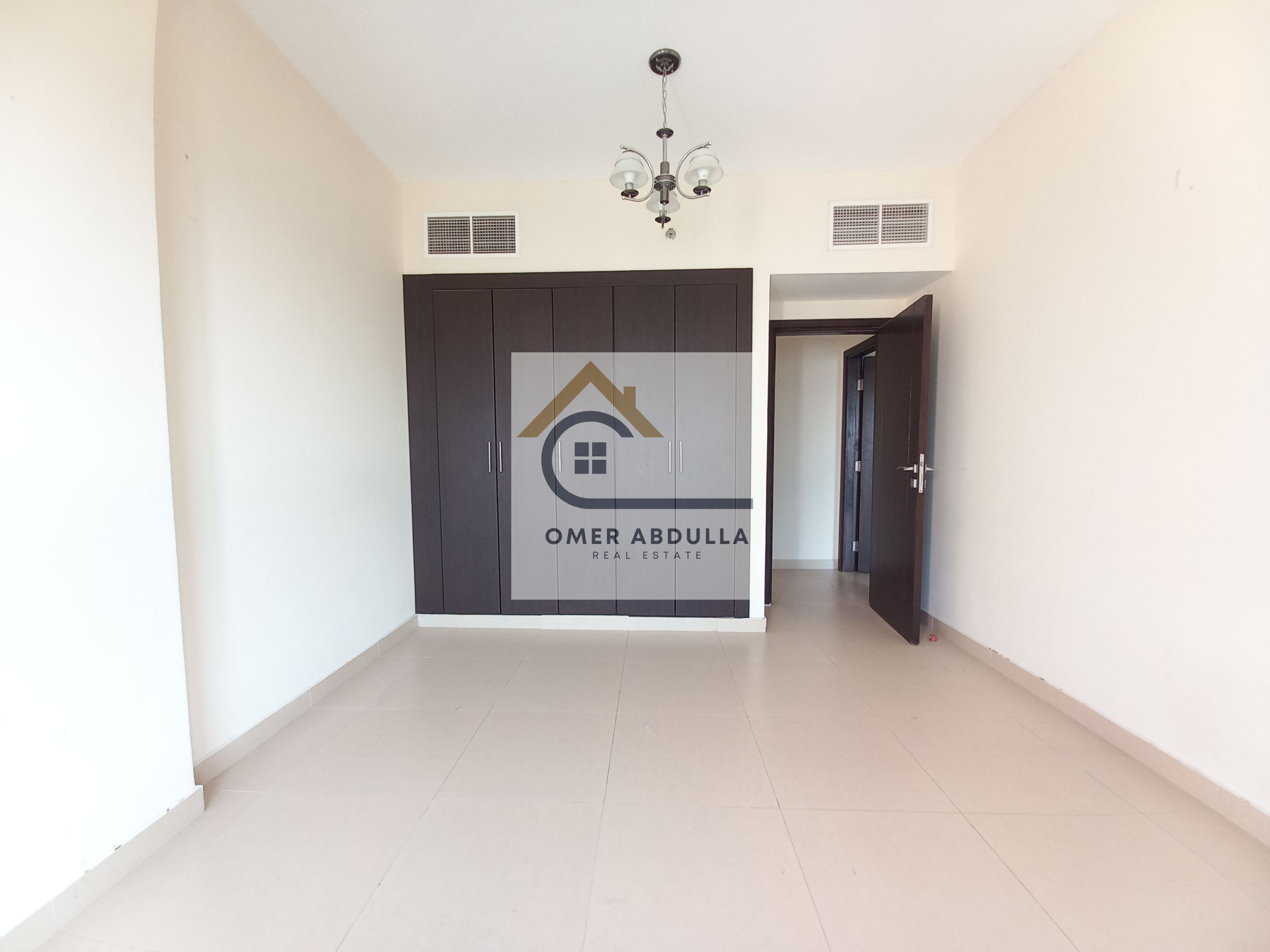 NO DEPOSIT LIKE NEW 2BHK WITH MASTER BEDROOM/WARDROBE/PARKING/FOR FAMILY IN MUWAILAH SHARJAH