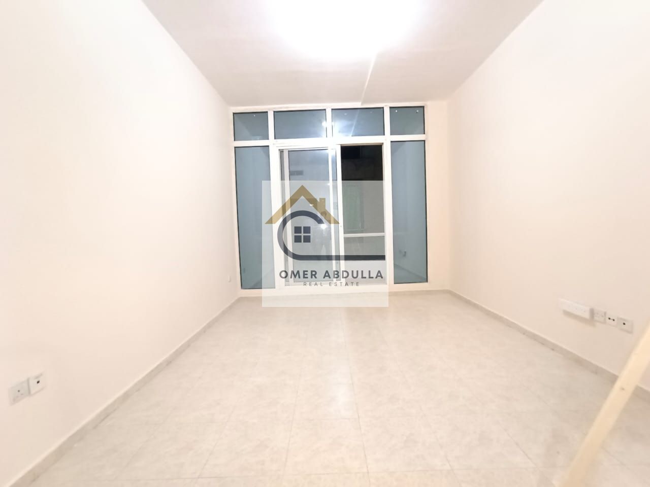 Big offer 1Bhk Apartment only 35k with Balcony in Muwalieh Area