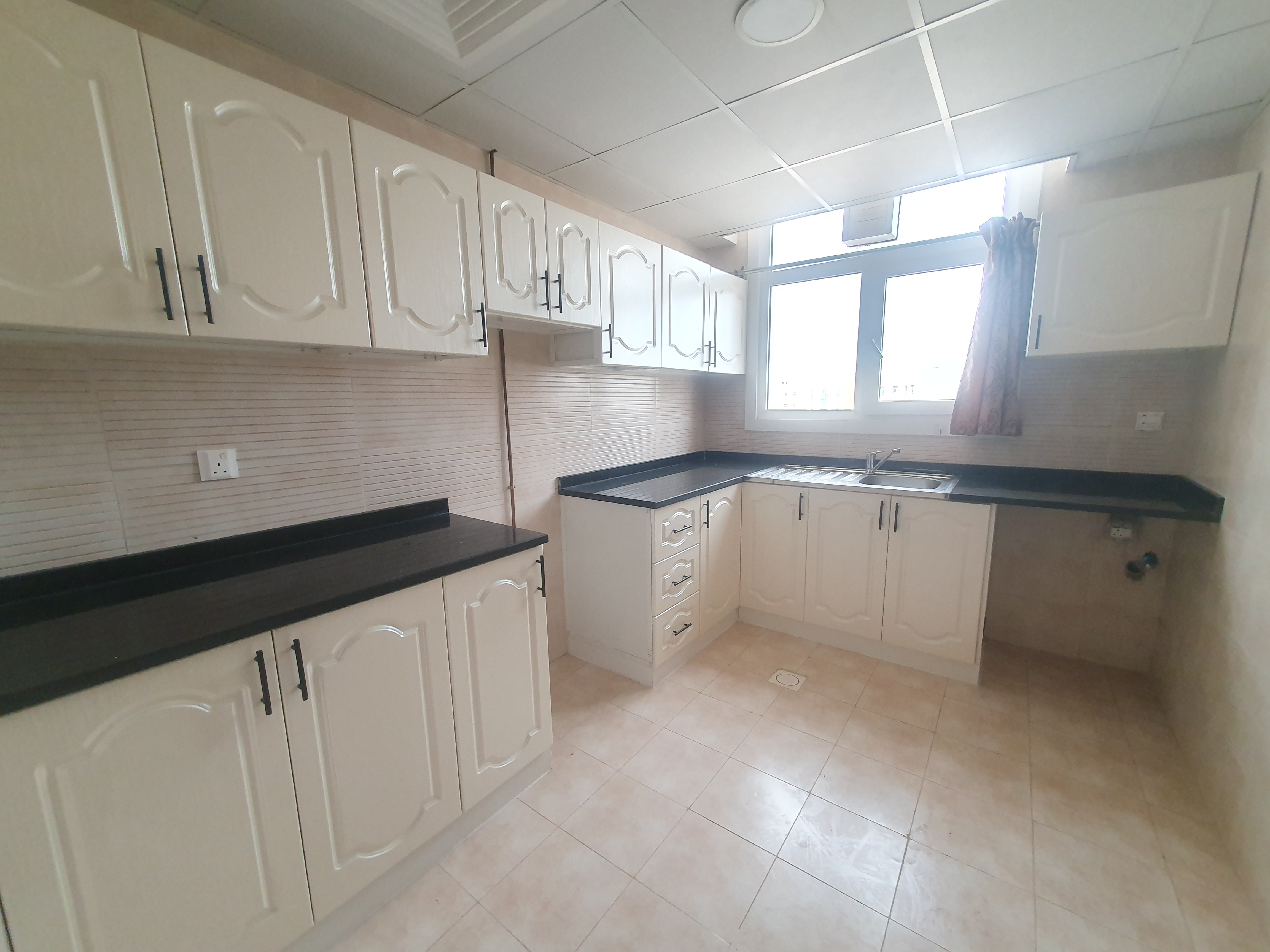 LIKE BRAND NEW BUILDING NO DEPOSIT 1BHK NEAR TO SCHOOLS IN MUWAILEH