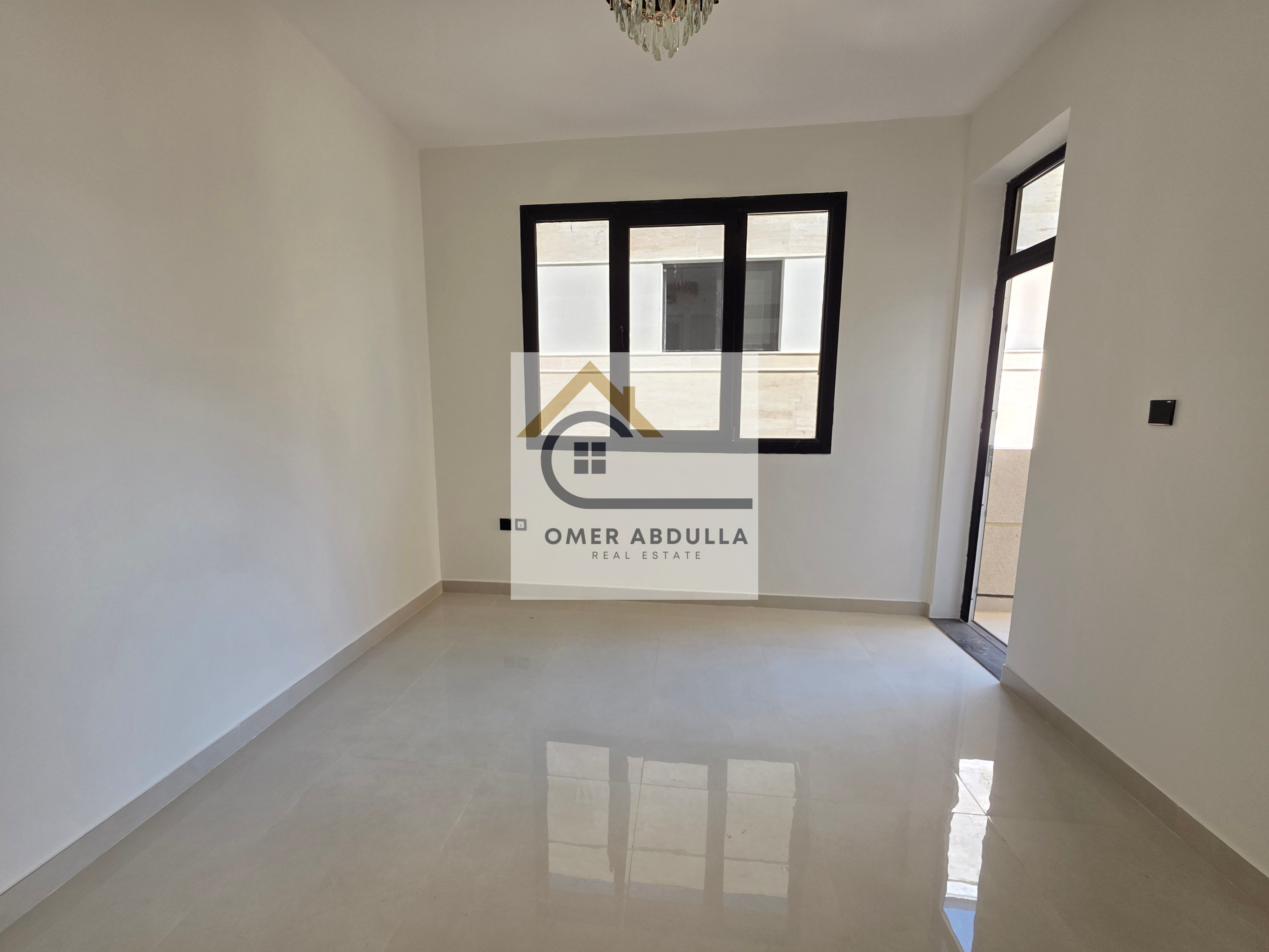 Brand new 1br with big balcony and room
