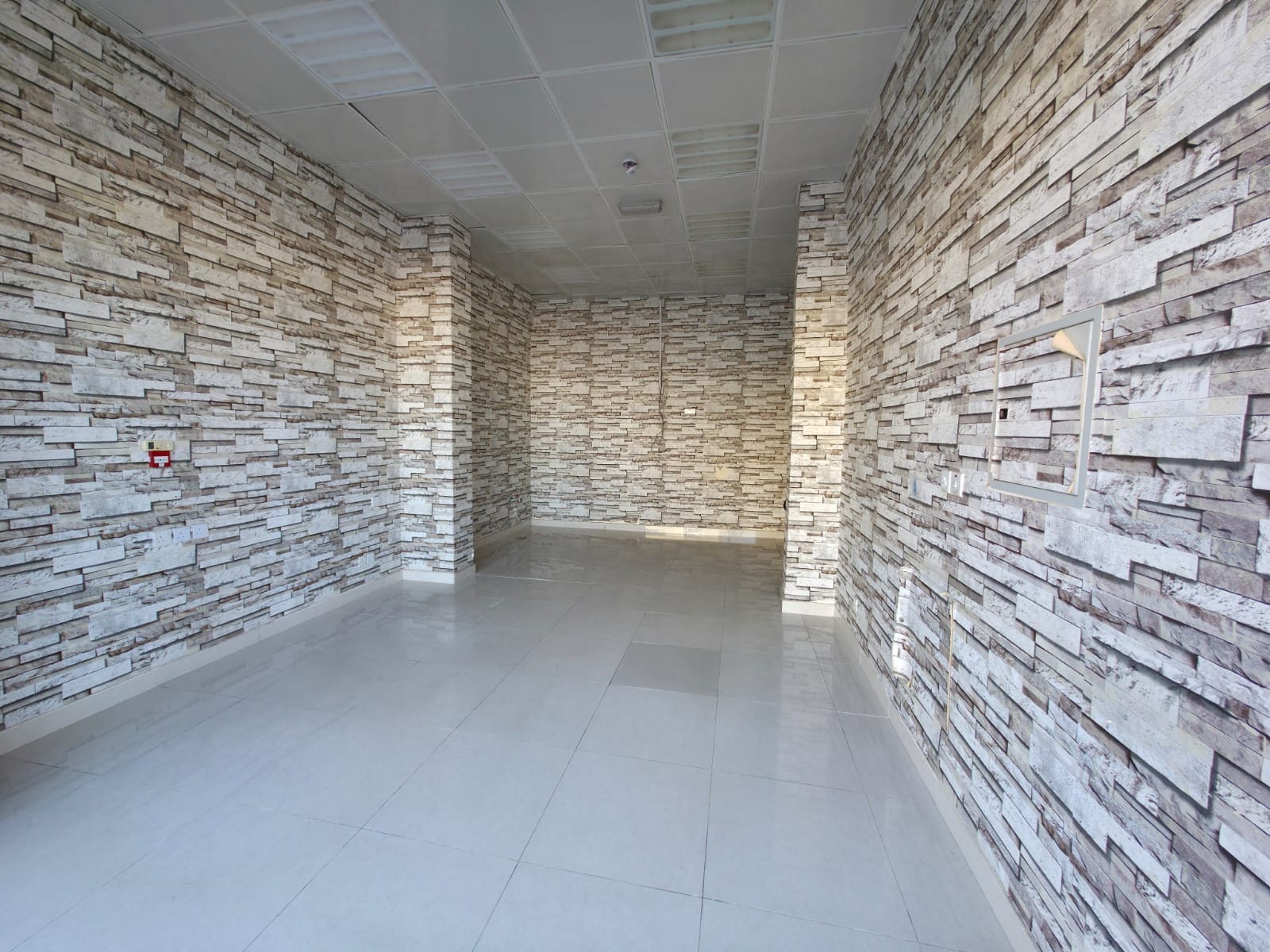 Commercial space for annual rent in Ajman – Prime location near Sheikh Ammar Street Large space within a new building on a main street Suitable for