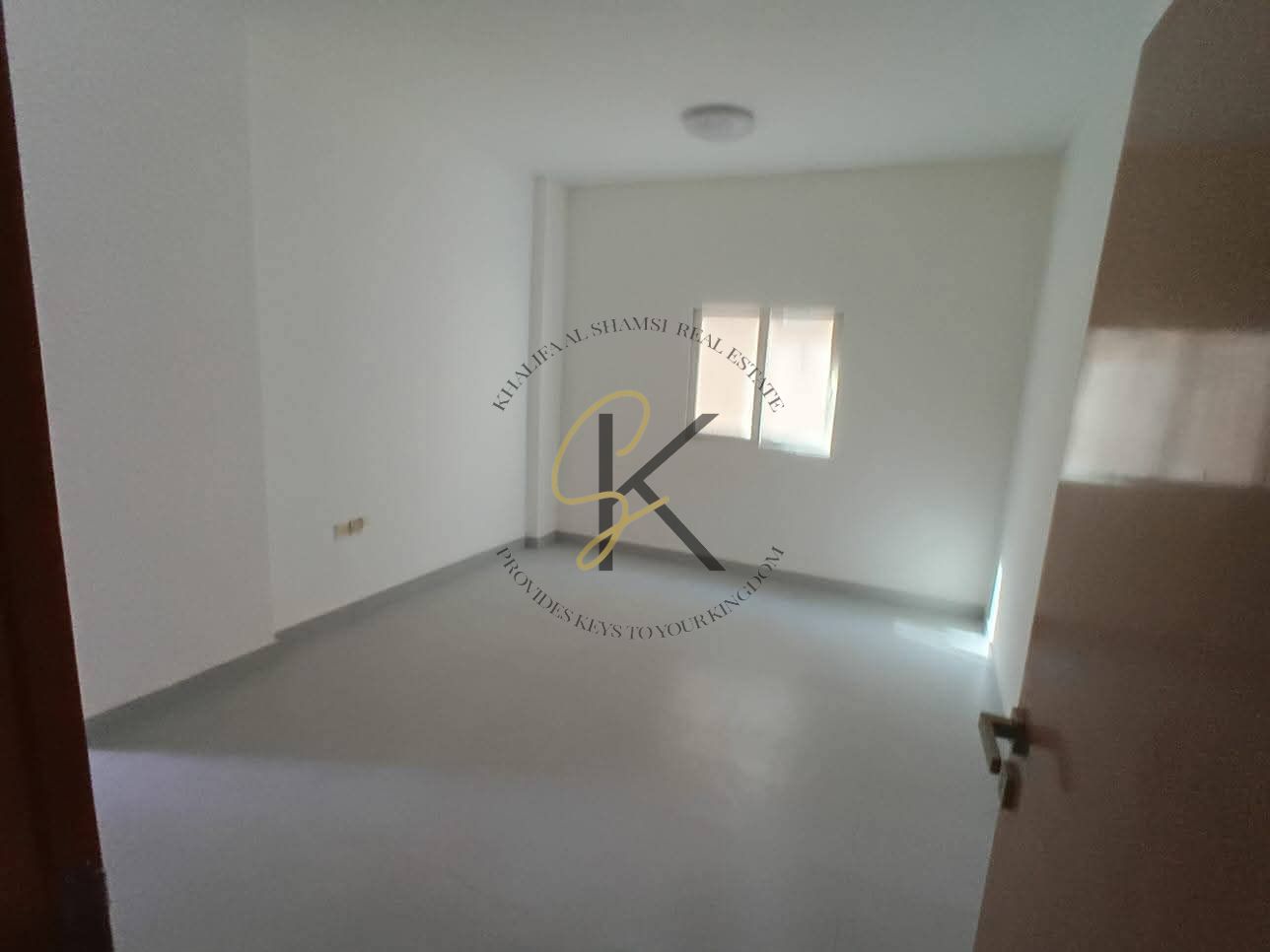 Same Like A New Studio||With Separate Kitchen||