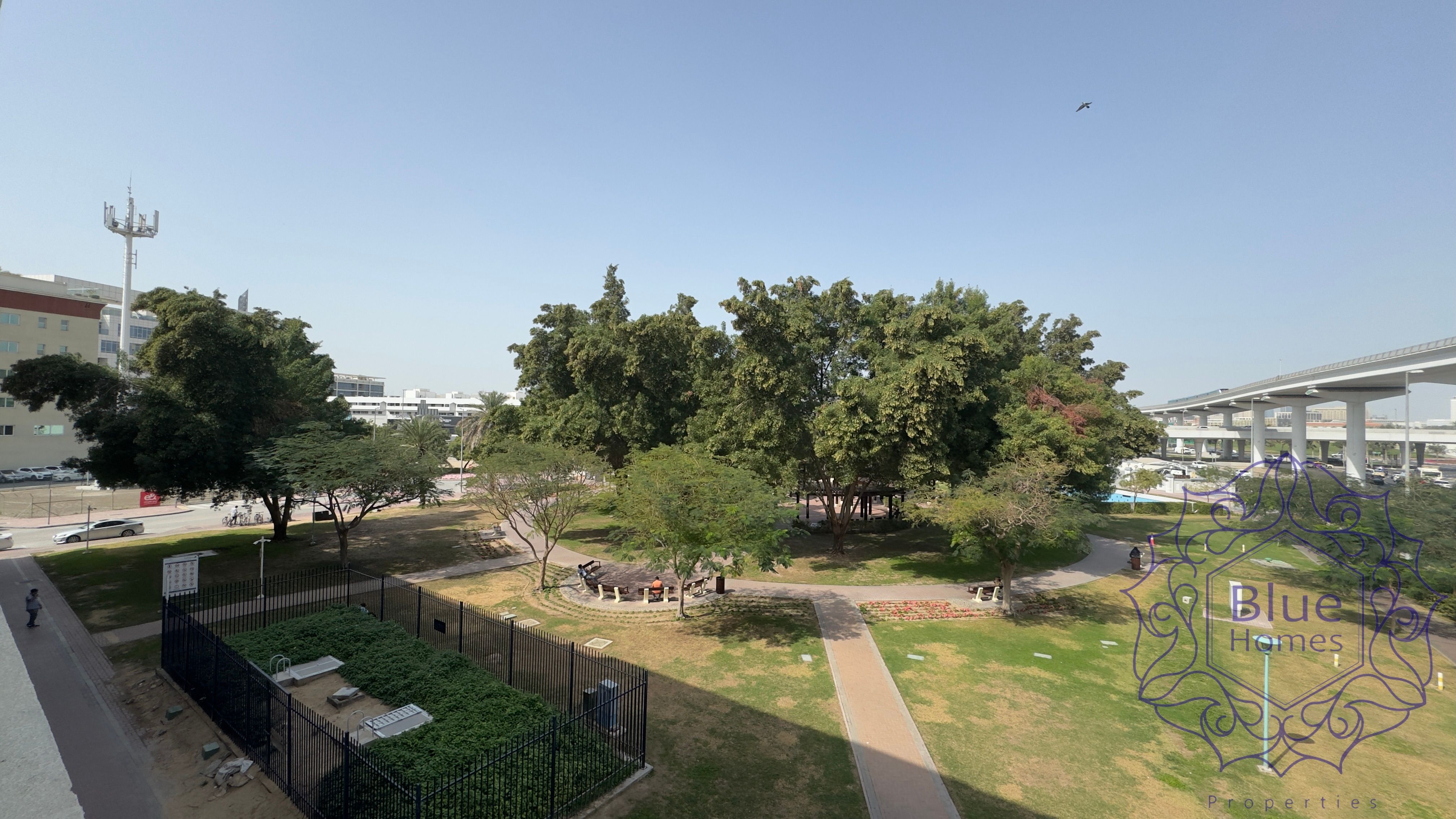 Spacious 3 BHK Garden View Very Close Metro And Park