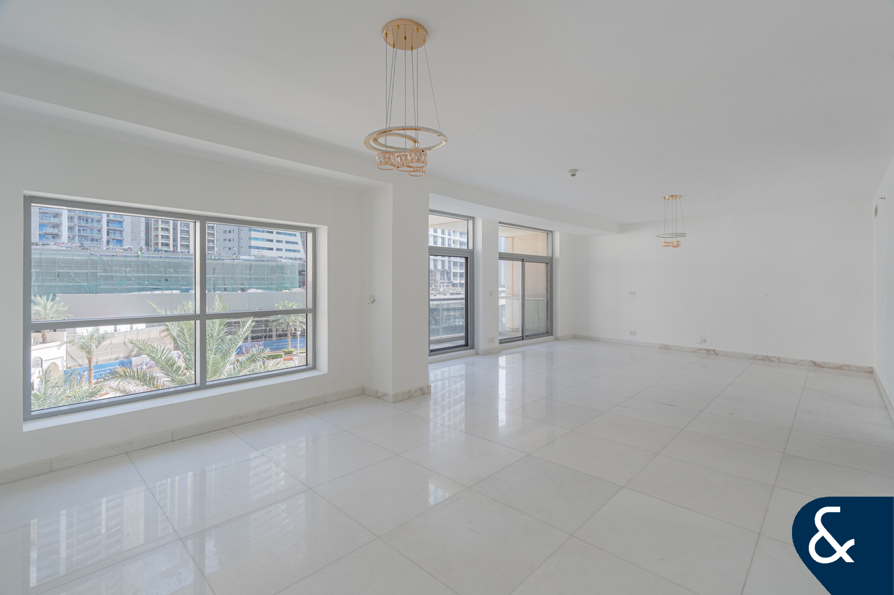 Triplex - Full Marina View - 3,915 sq ft