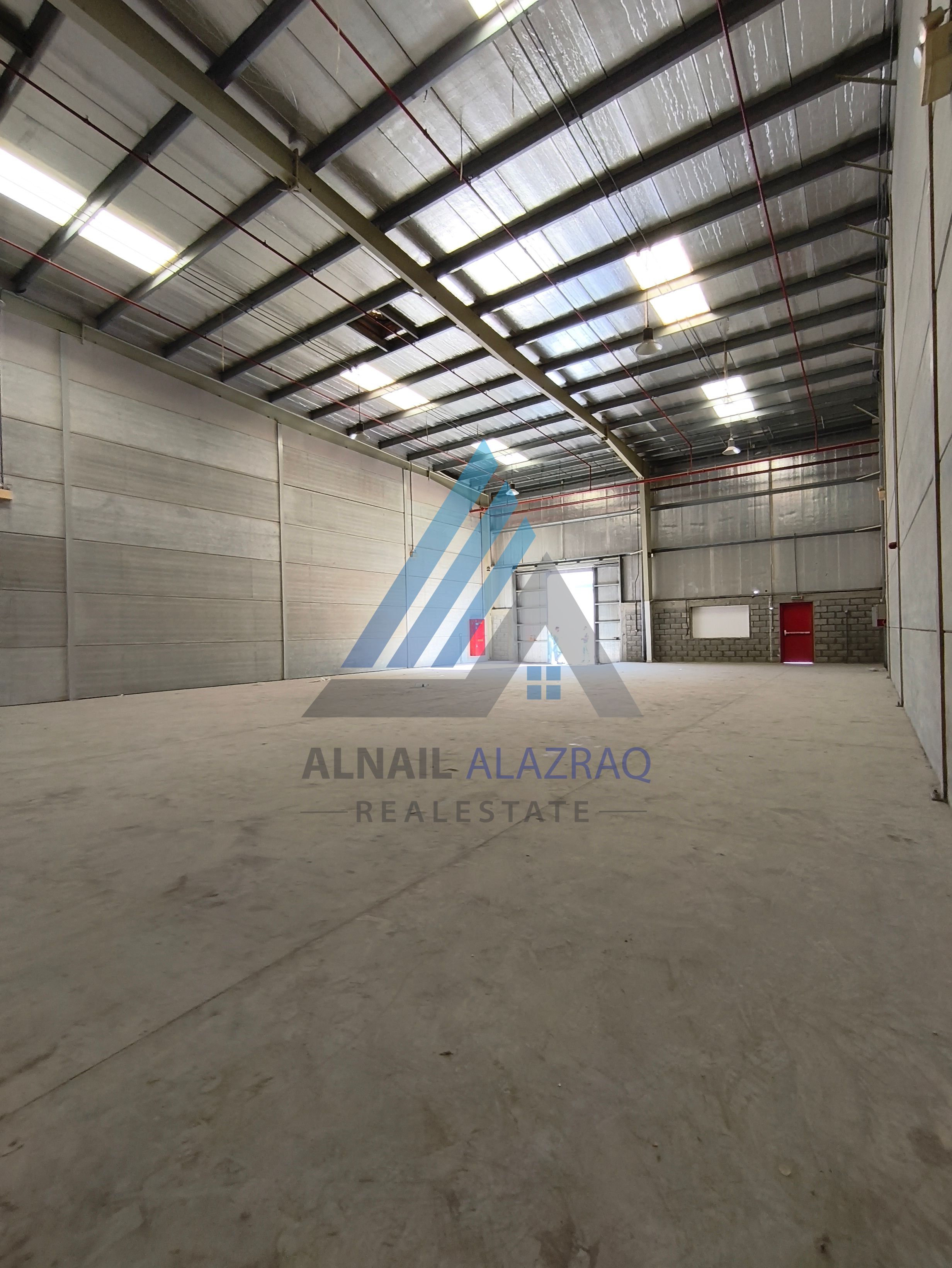 Especial warehouse read for business